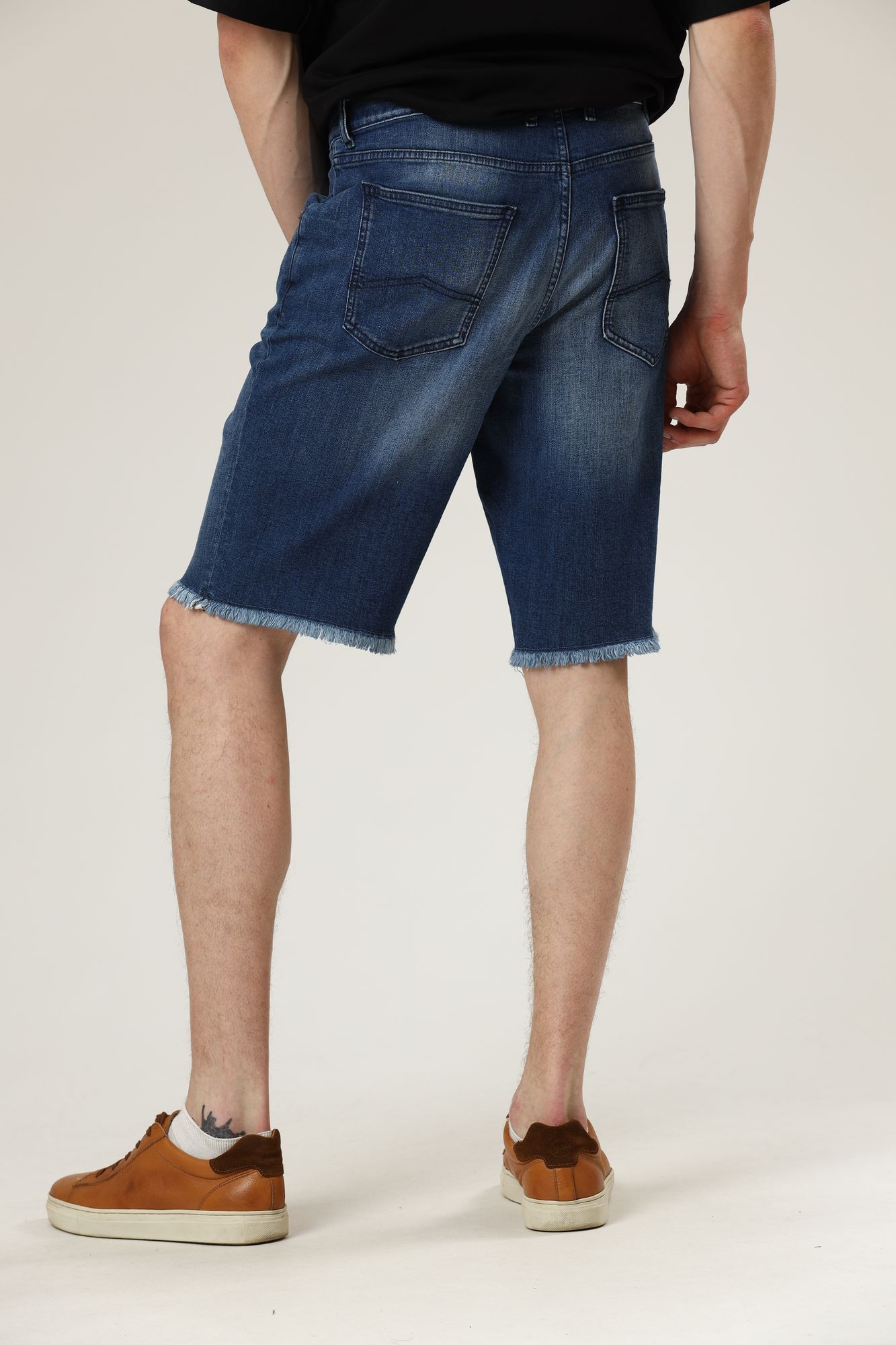 3ZZS14_Z2AXZ Шорты джинсовые Armani Exchange Синий