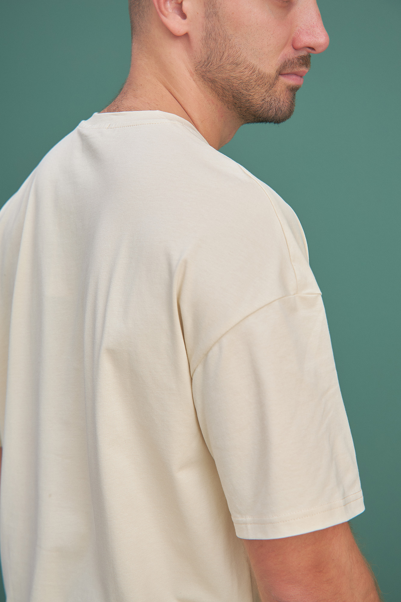 M-232-P-22-0057 Футболка The Hills Молочный