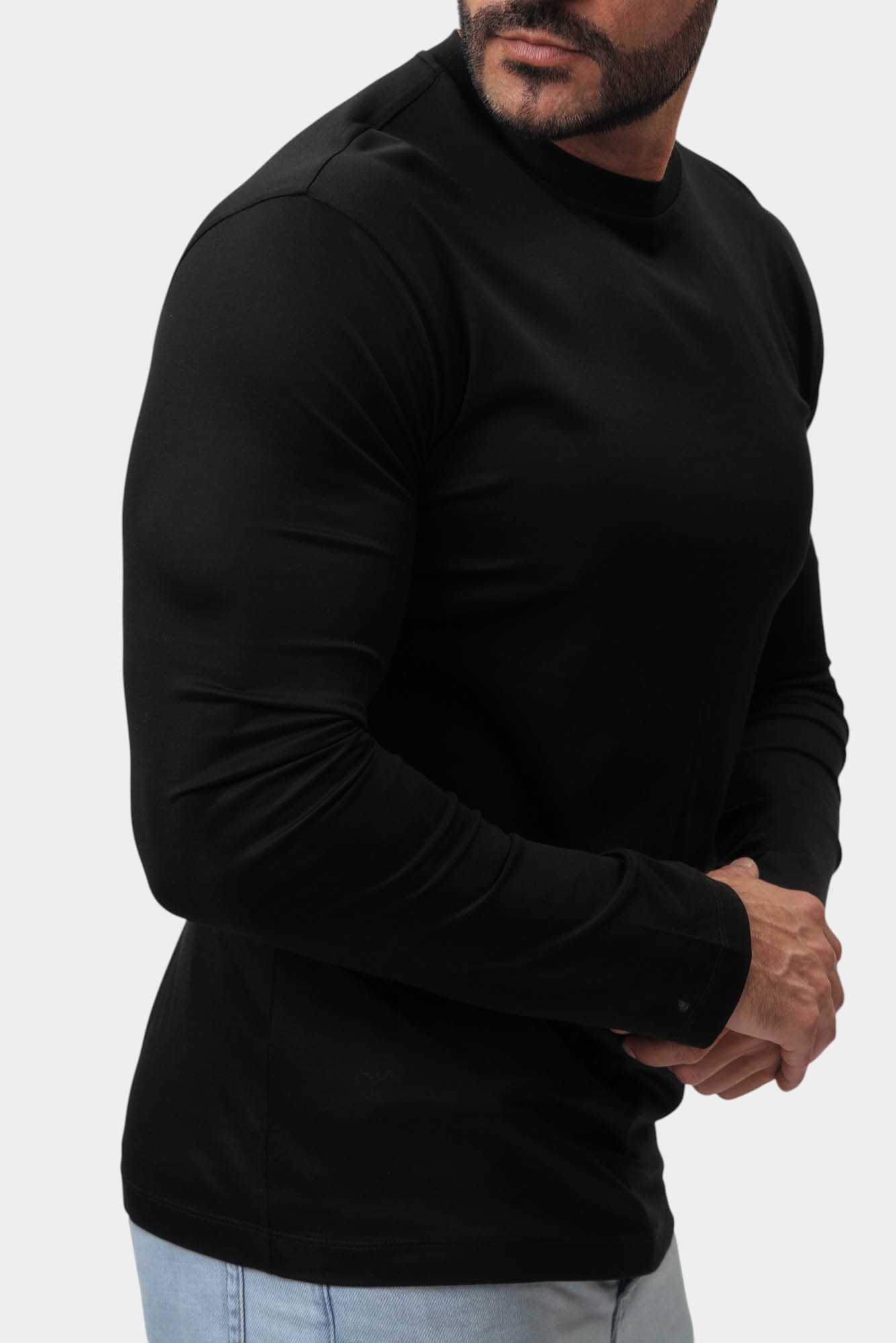 8N1TE9_1JUVZ Лонгслив Emporio Armani Черный