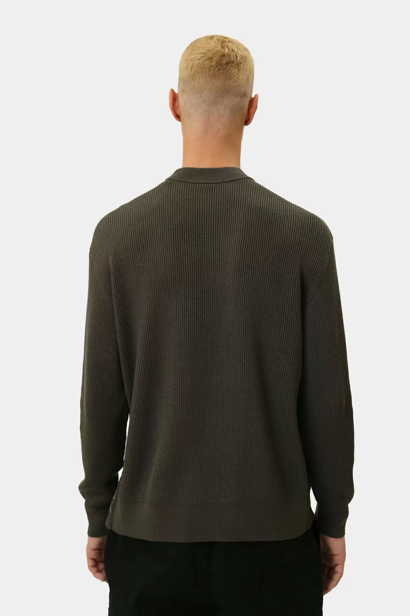 XM000029_AF10348 Джемпер Armani Exchange Черный