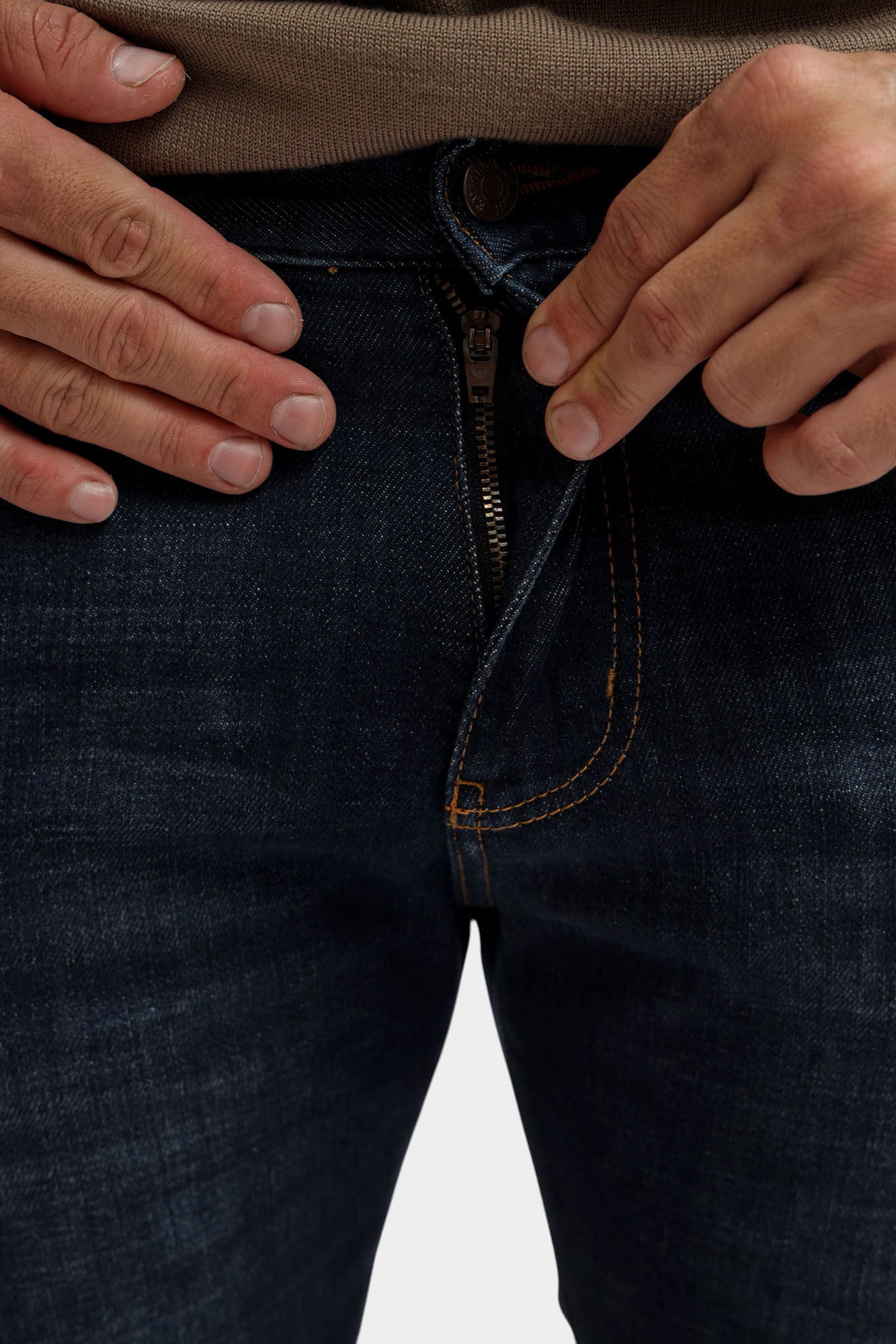 EM001370_ AF1774 Джинсы Emporio Armani Синий