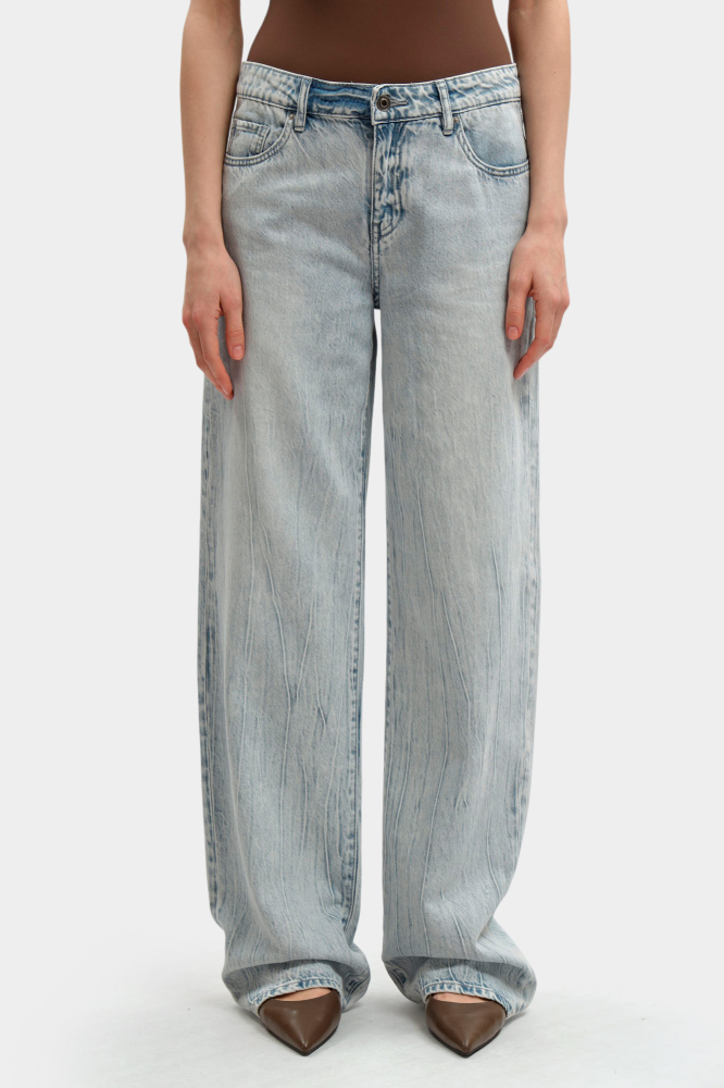 Джинсы Armani Exchange