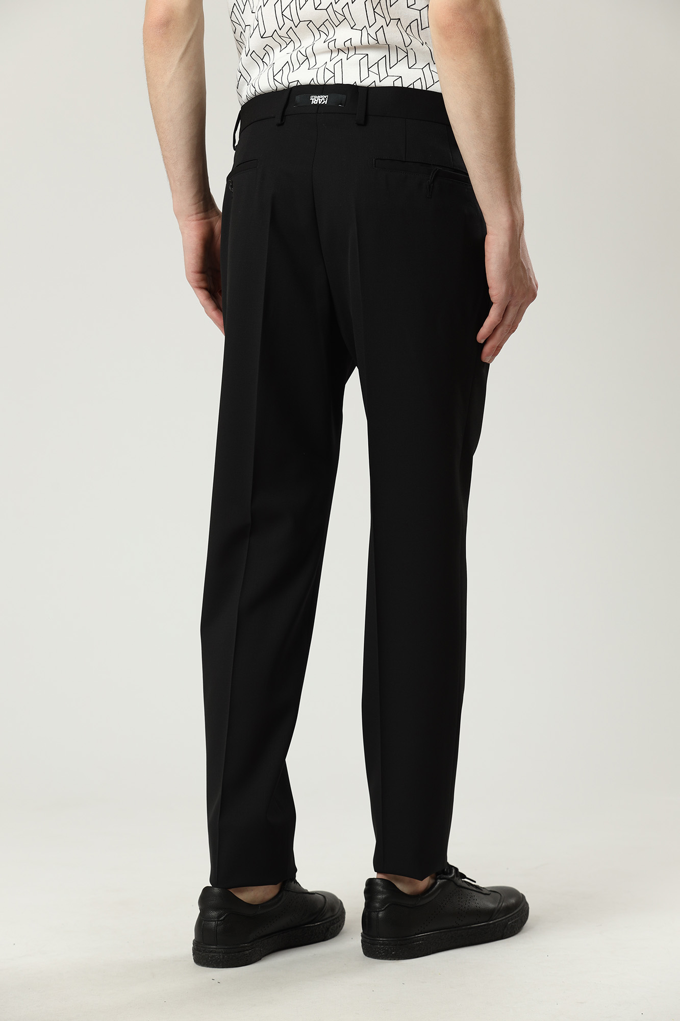 521083_255047 Брюки классические Karl Lagerfeld Черный