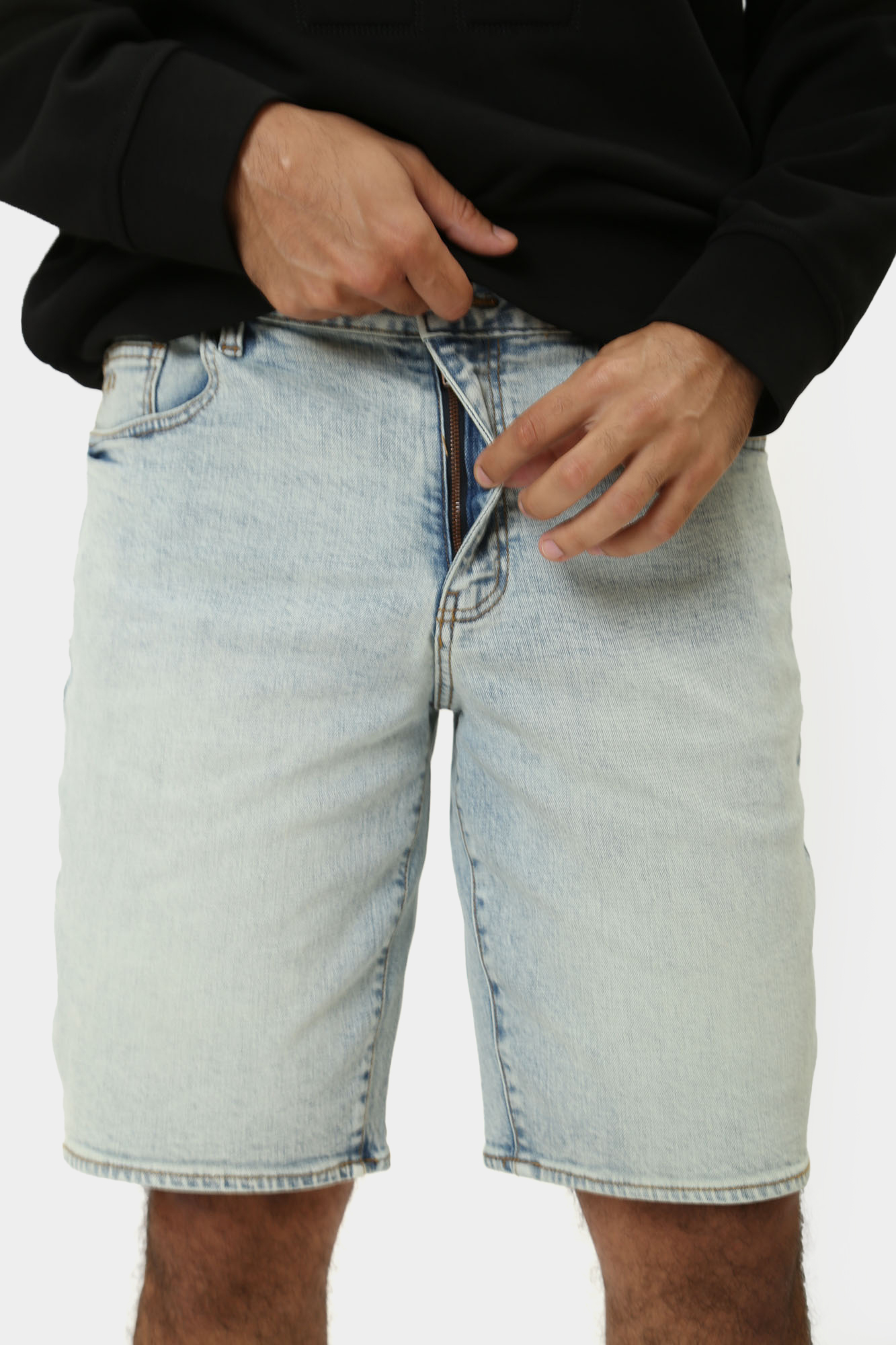 3DZJ65_Z1XLZ_25EU Шорты джинсовые Armani Exchange Синий