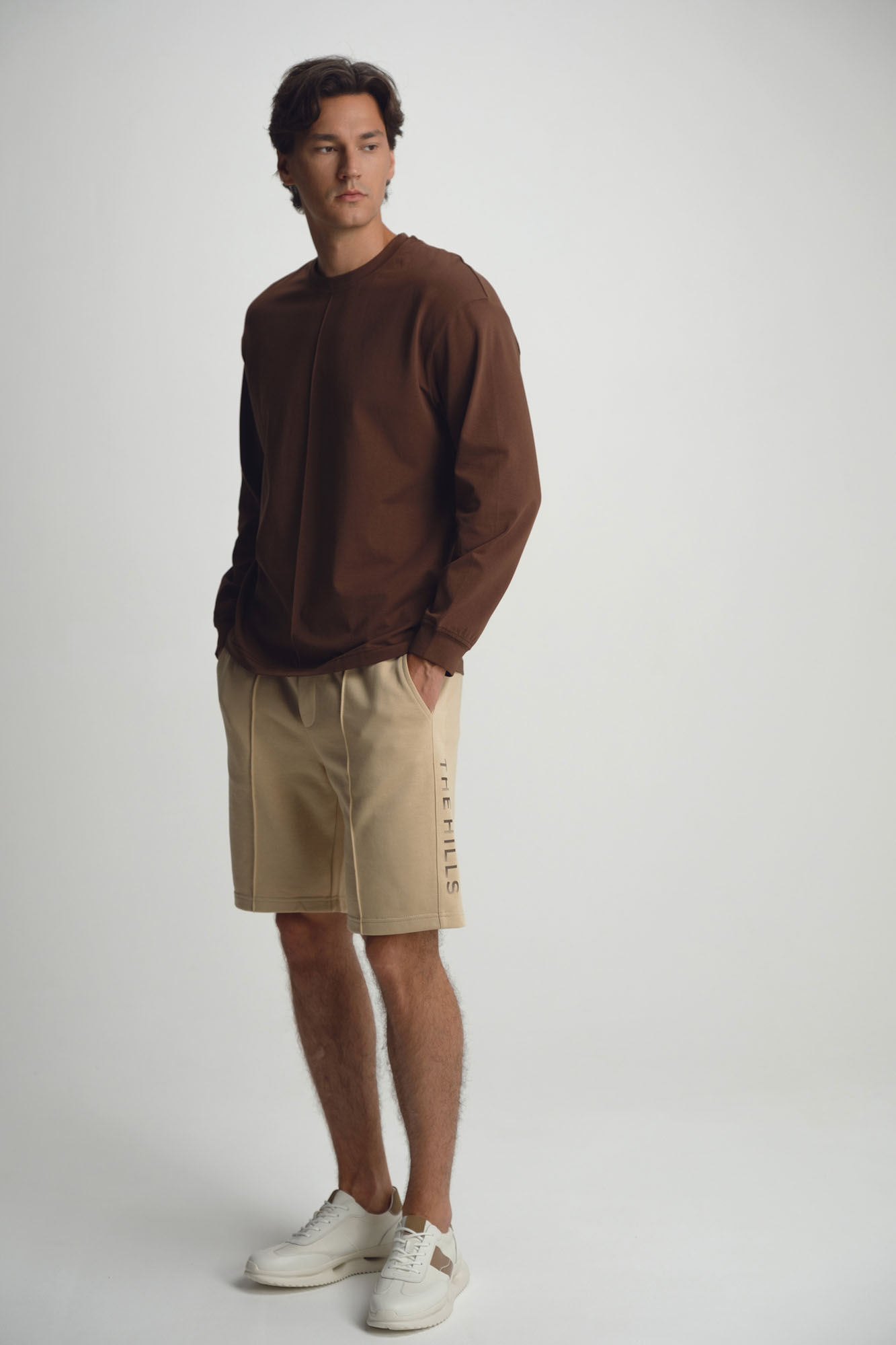 M-252-P-22-0704 Лонгслив The Hills Коричневый