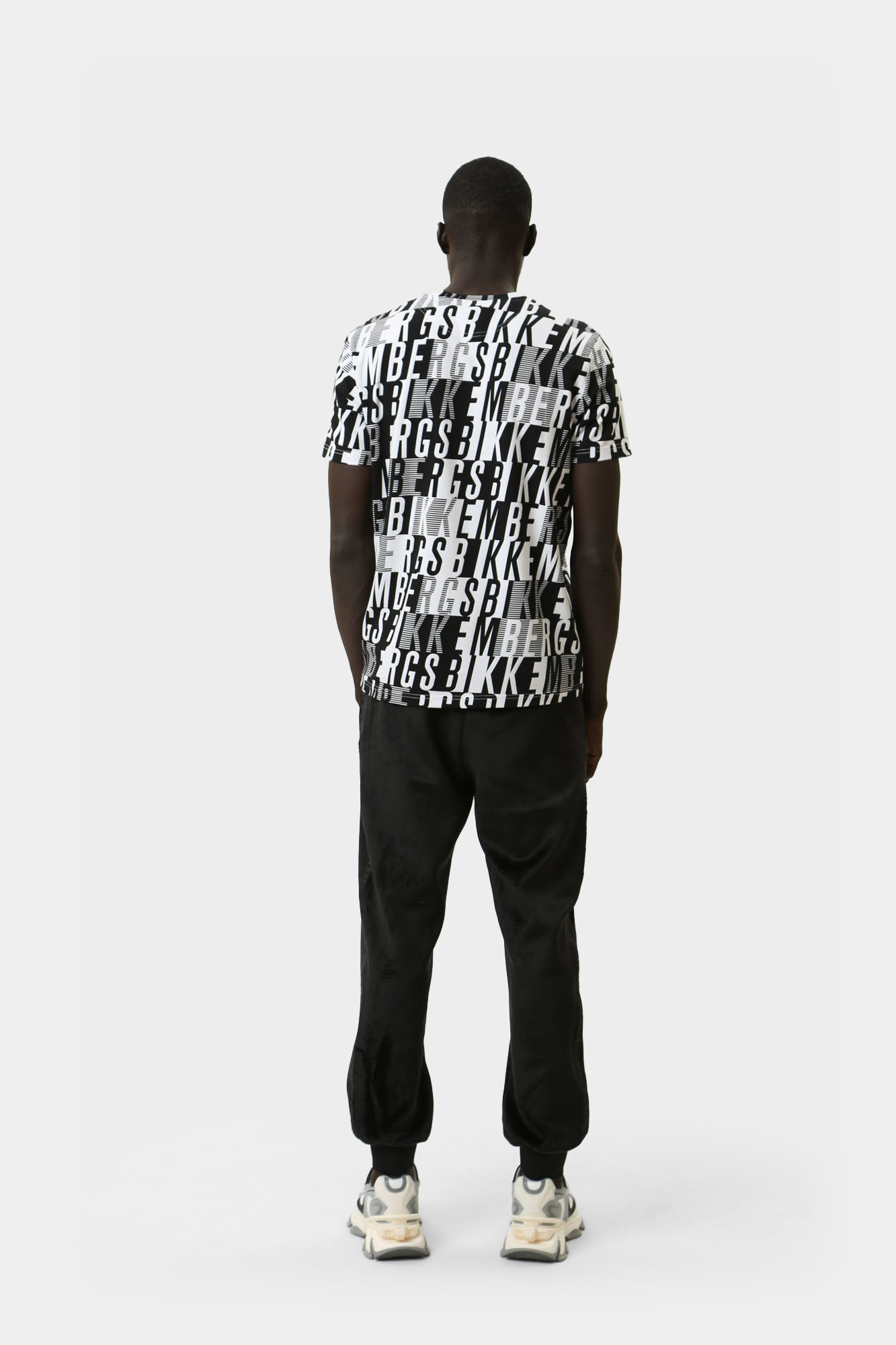 BMT0608 Футболка Bikkembergs Черный