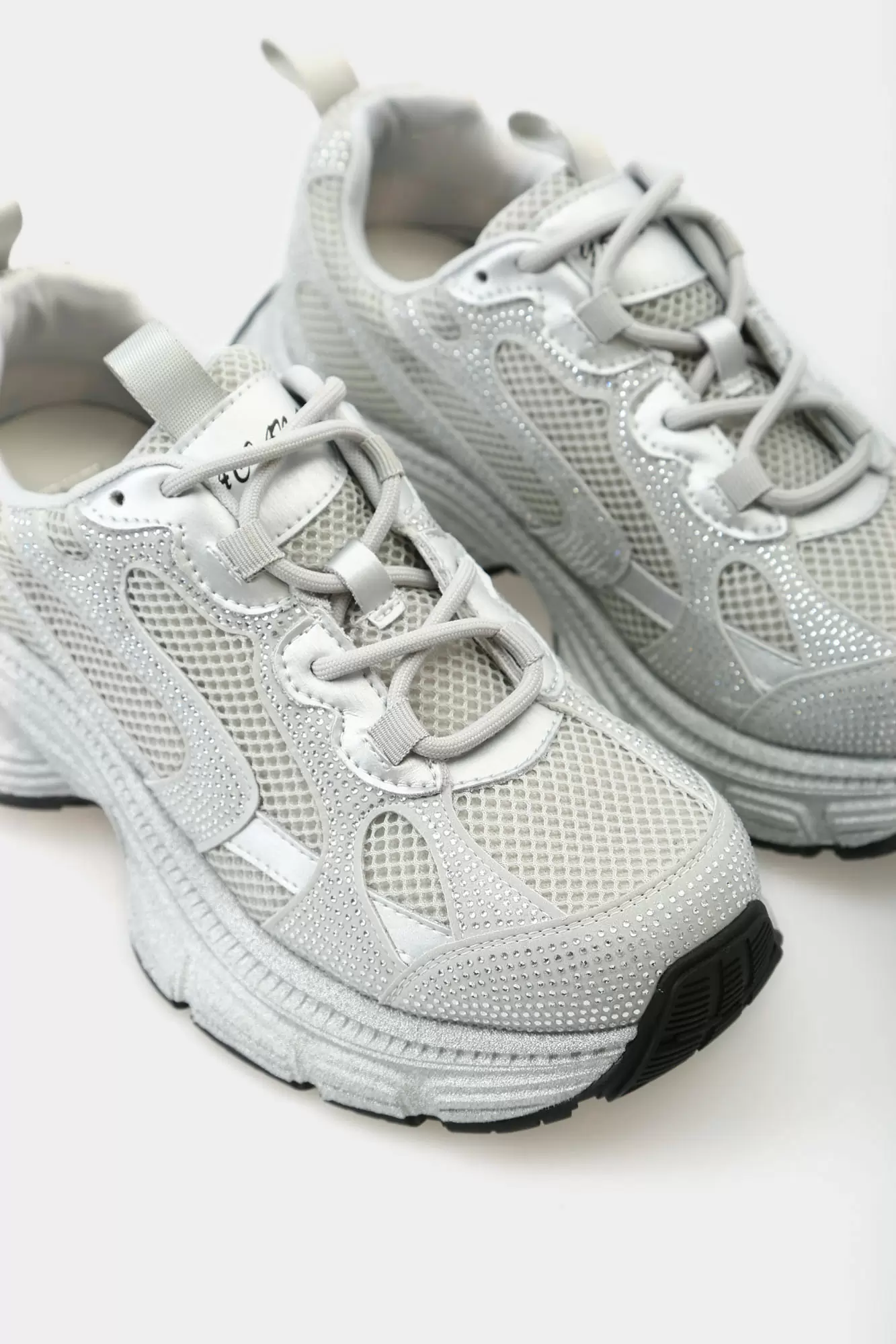 S8-5825 Кроссовки Graciana Серебряный