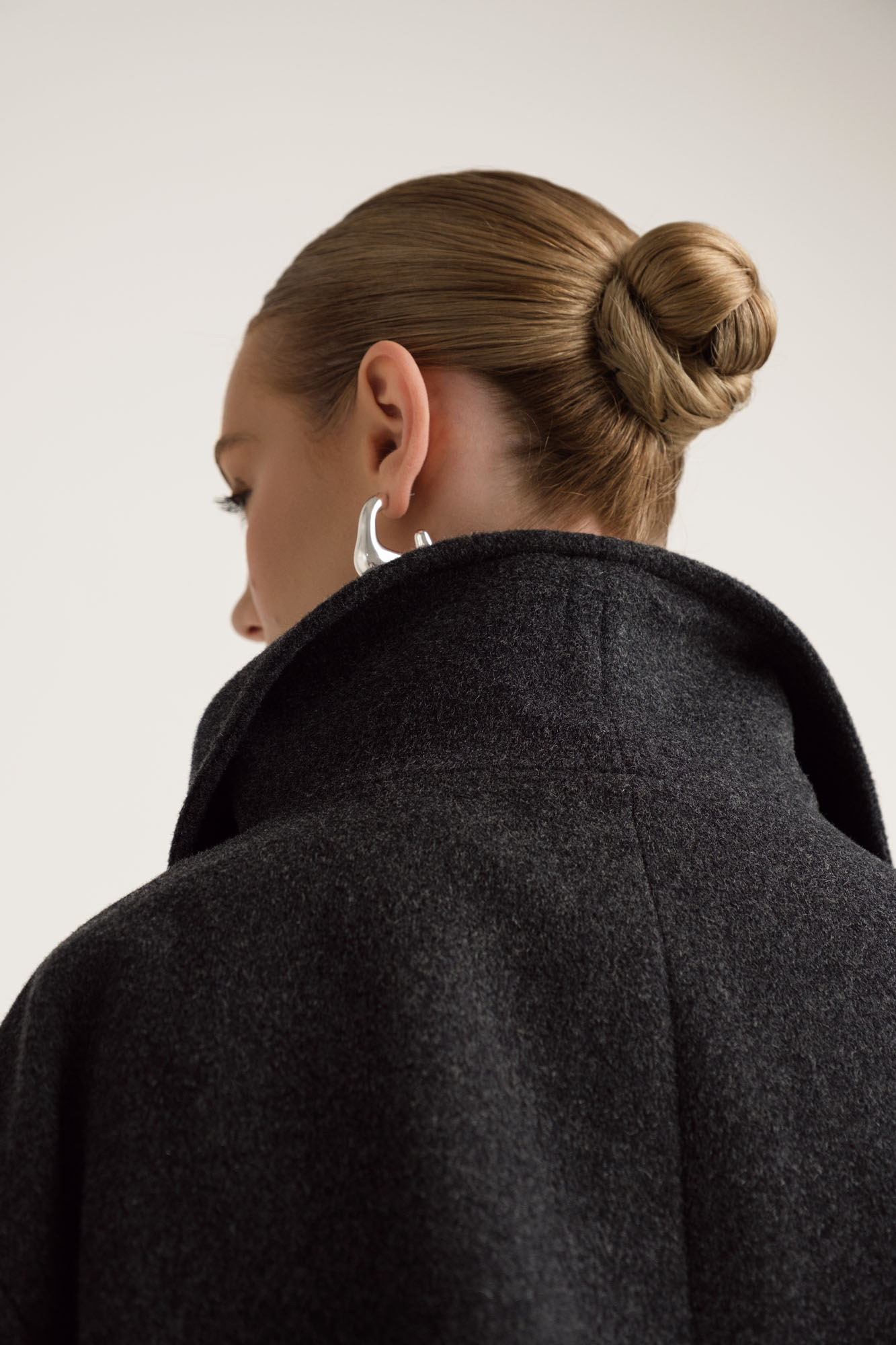 W-242-VA-23310 пальто the hills 