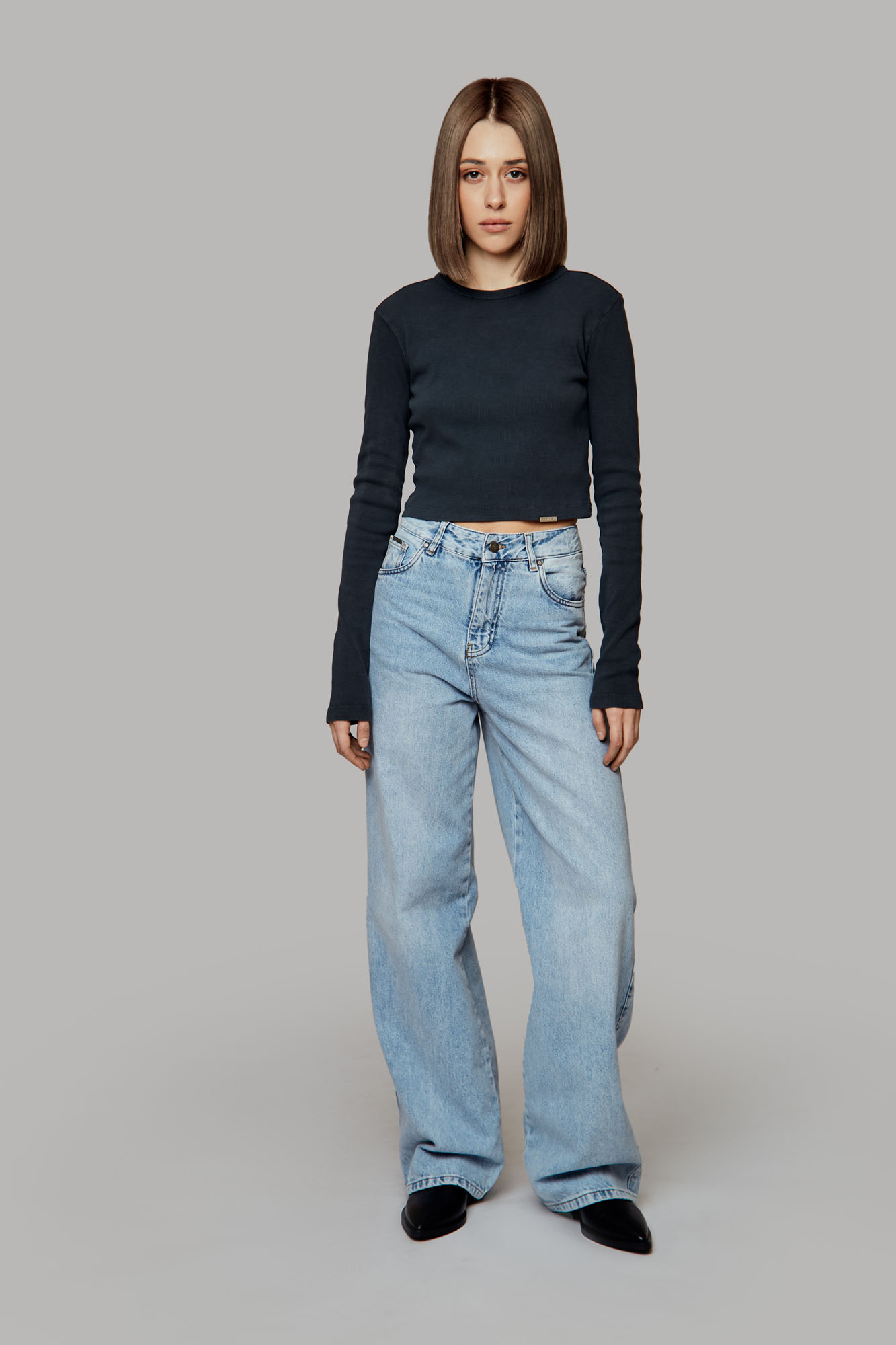 VW-FAT-22-313 кроп-топ van mich 