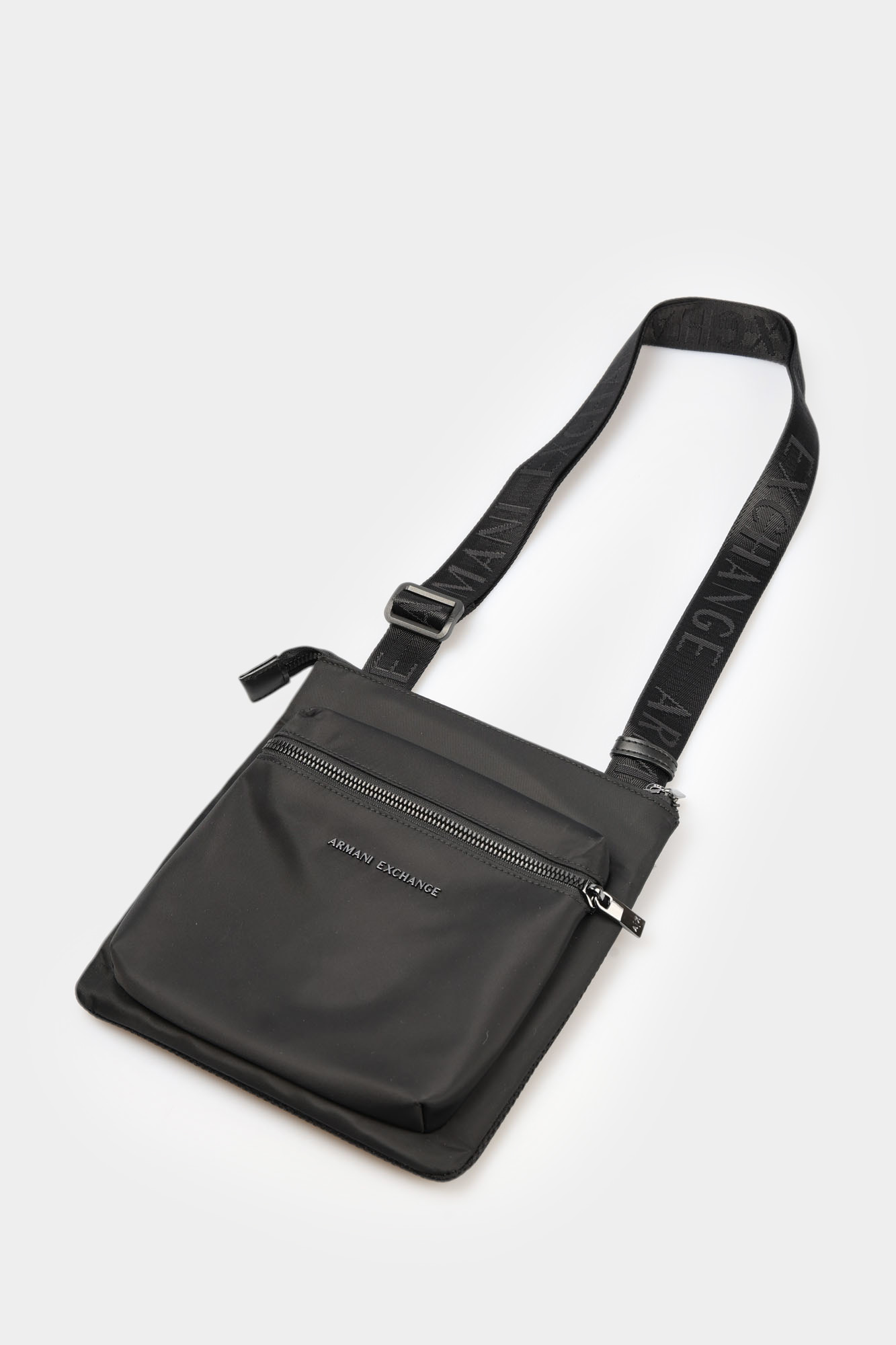 XM001653_AF17304 Сумка Armani Exchange Черный