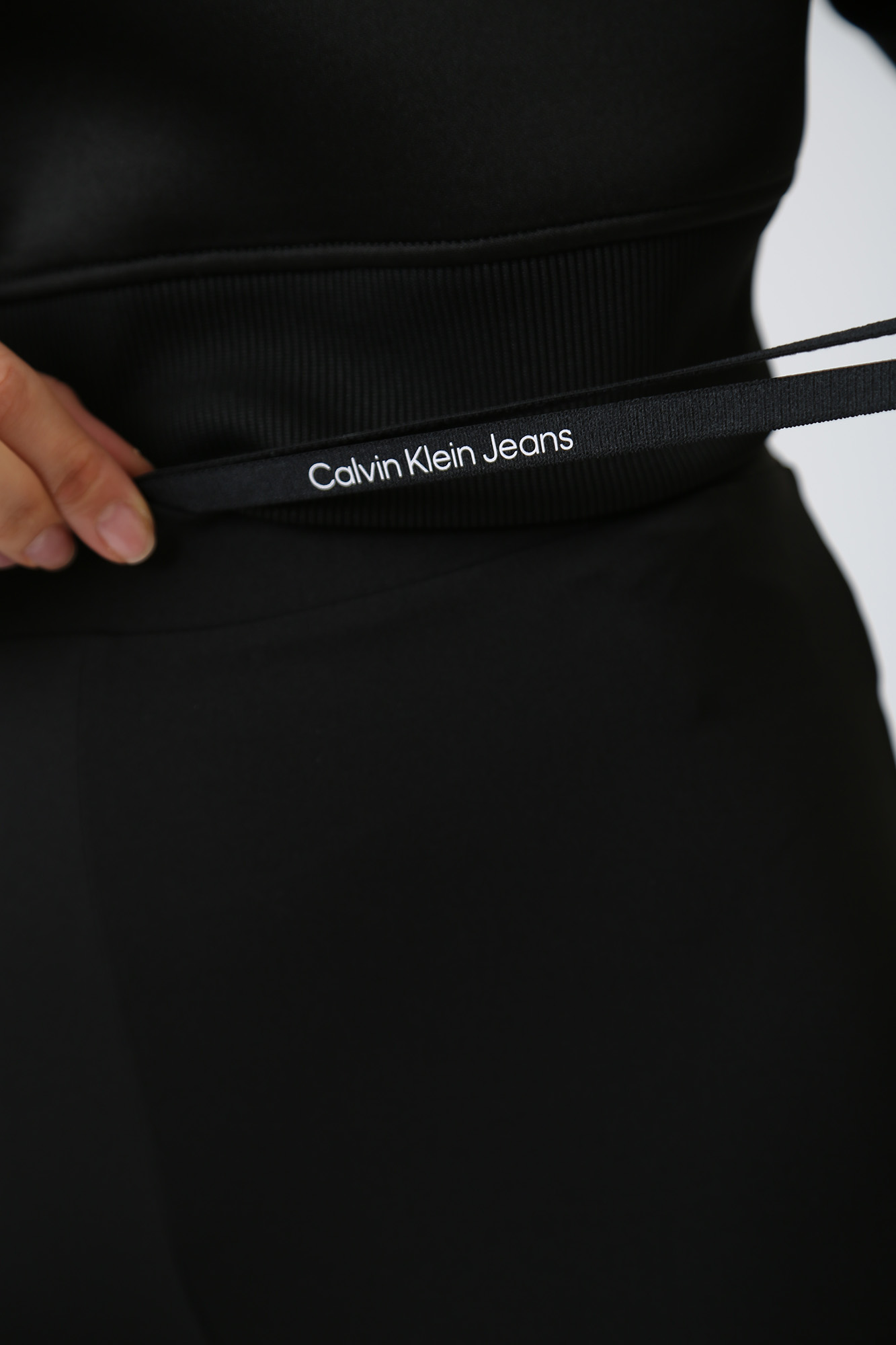 J20J221919 брюки calvin klein jeans 