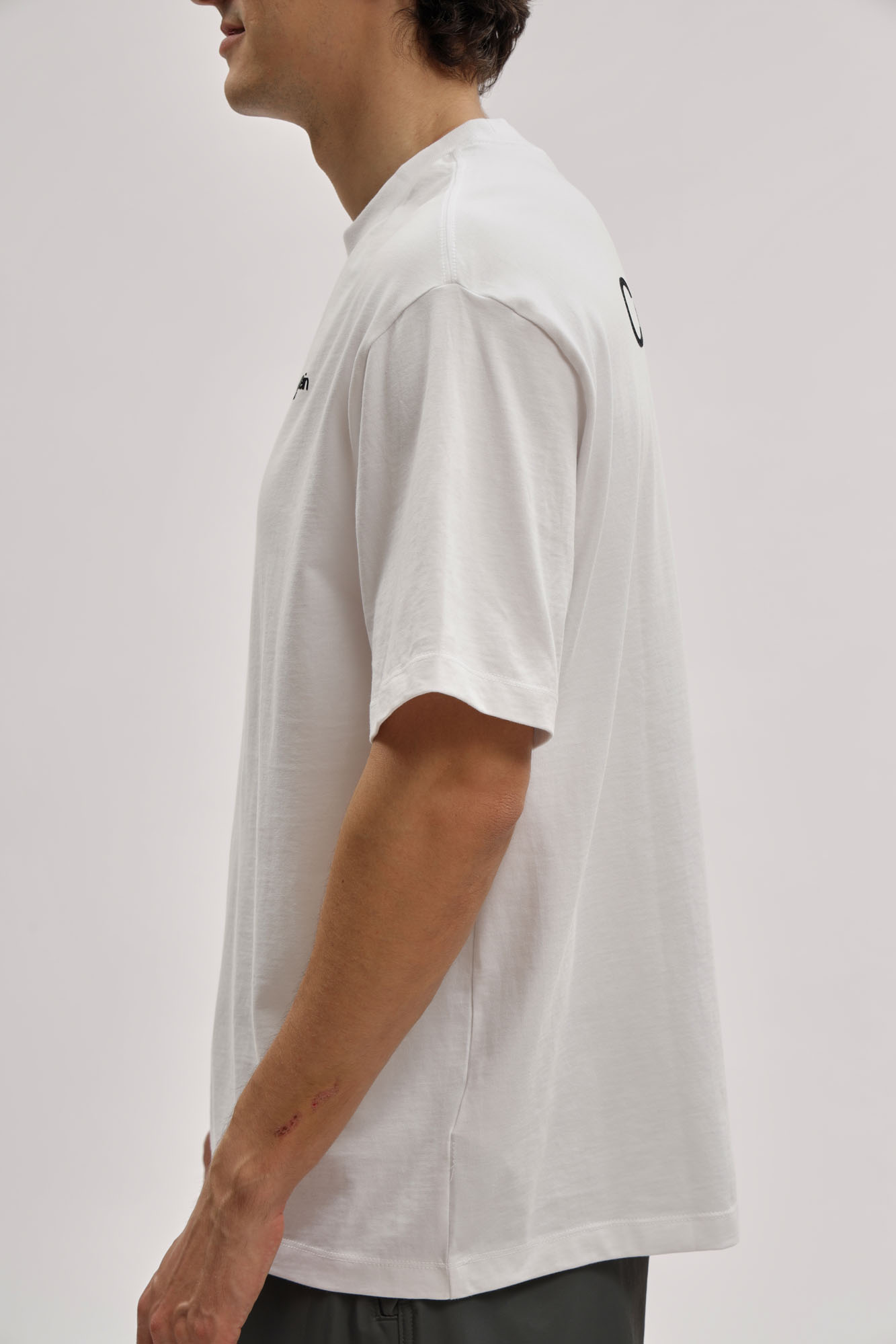 LV04RD825G Футболка Calvin Klein Jeans