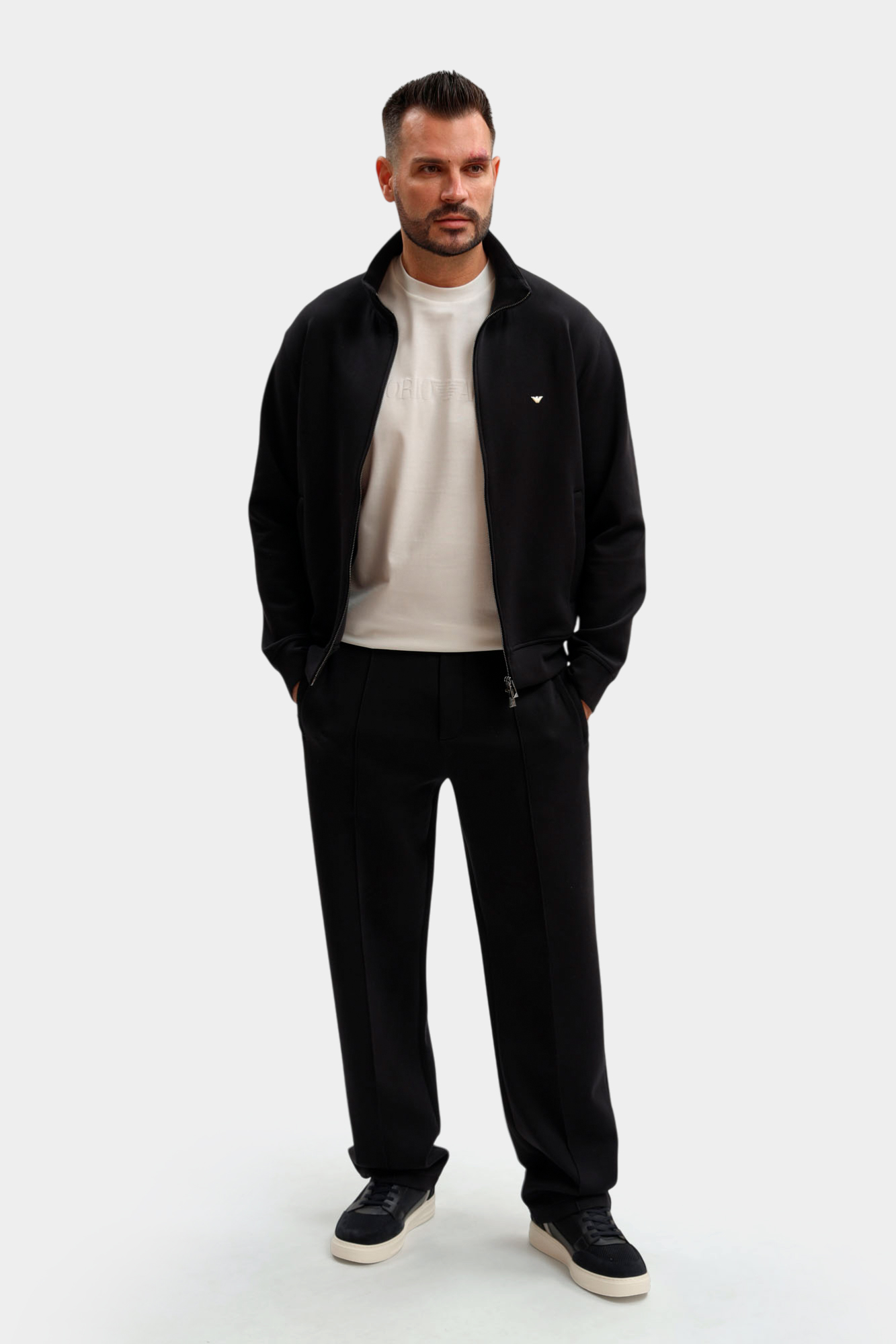 EM004536_AF10013 Толстовка Emporio Armani Черный