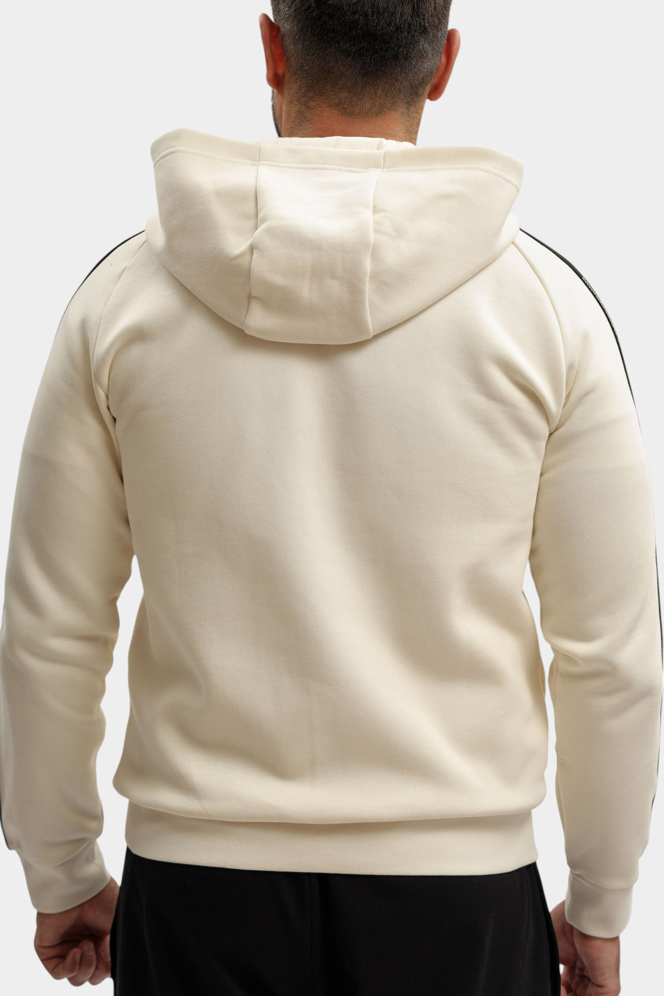 7M000973_AF10377 Толстовка EA7 Молочный