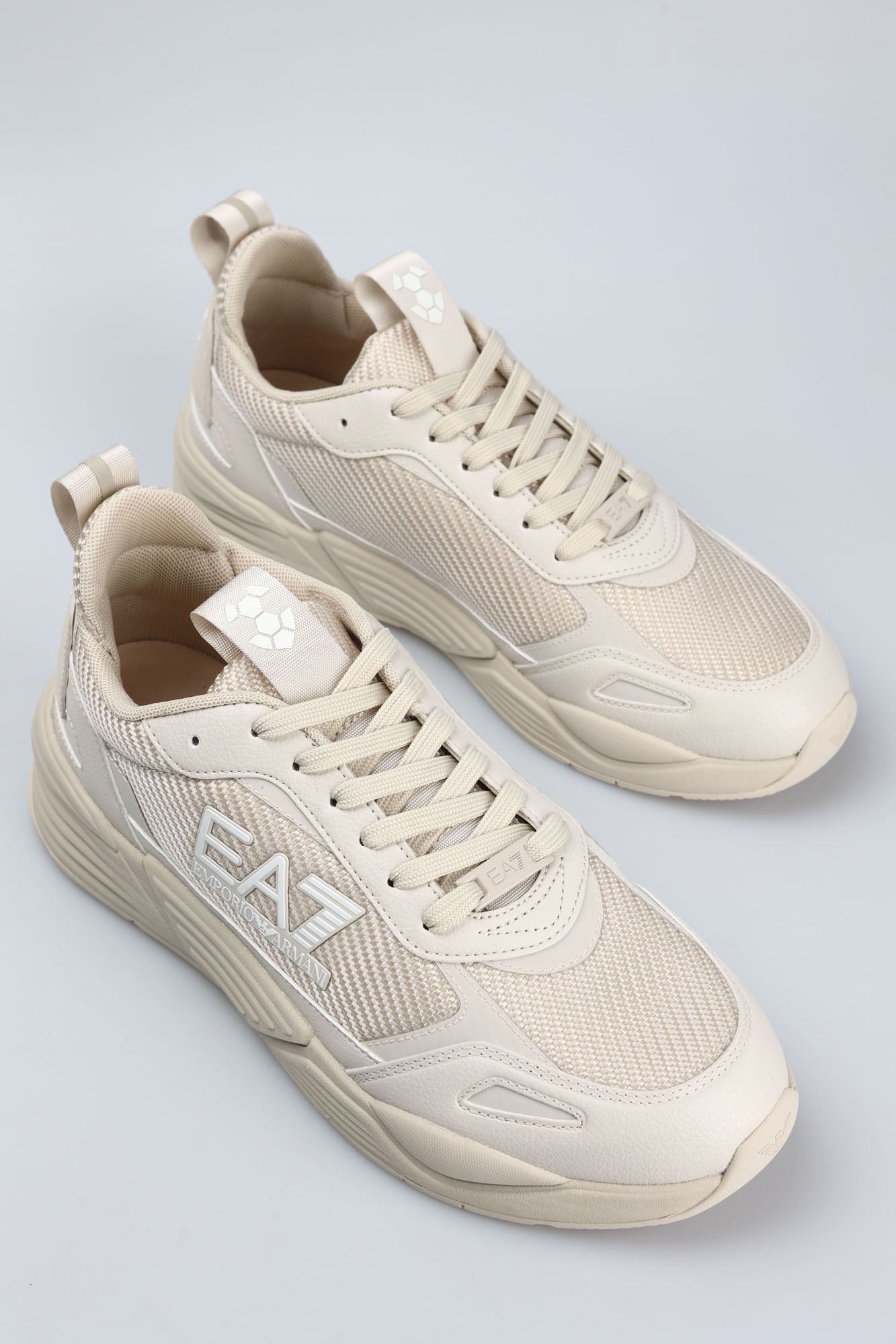 X8X152_XK378 Кроссовки EA7 Бежевый