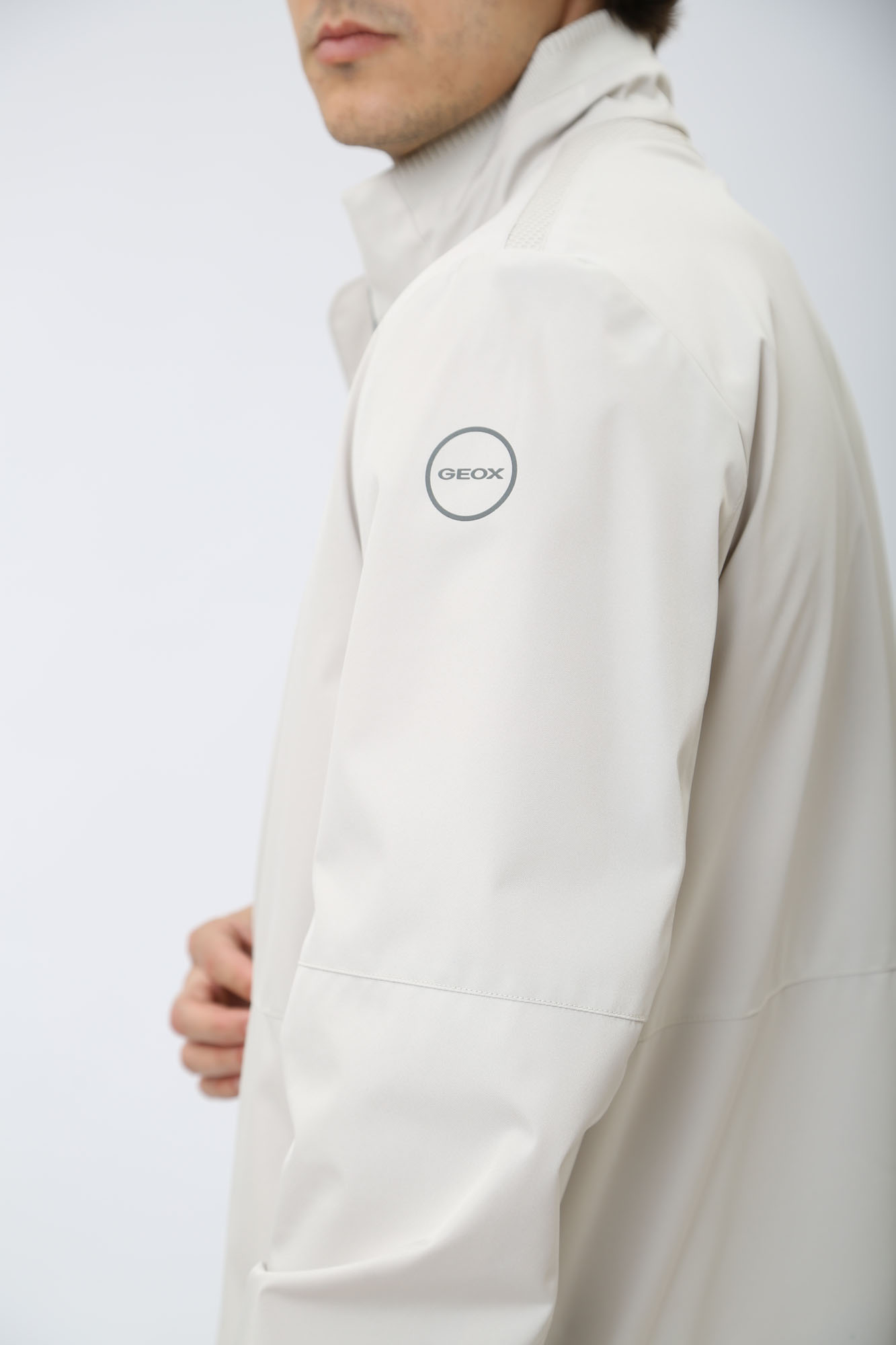 M4522VT3083F Ветровка Geox Серый