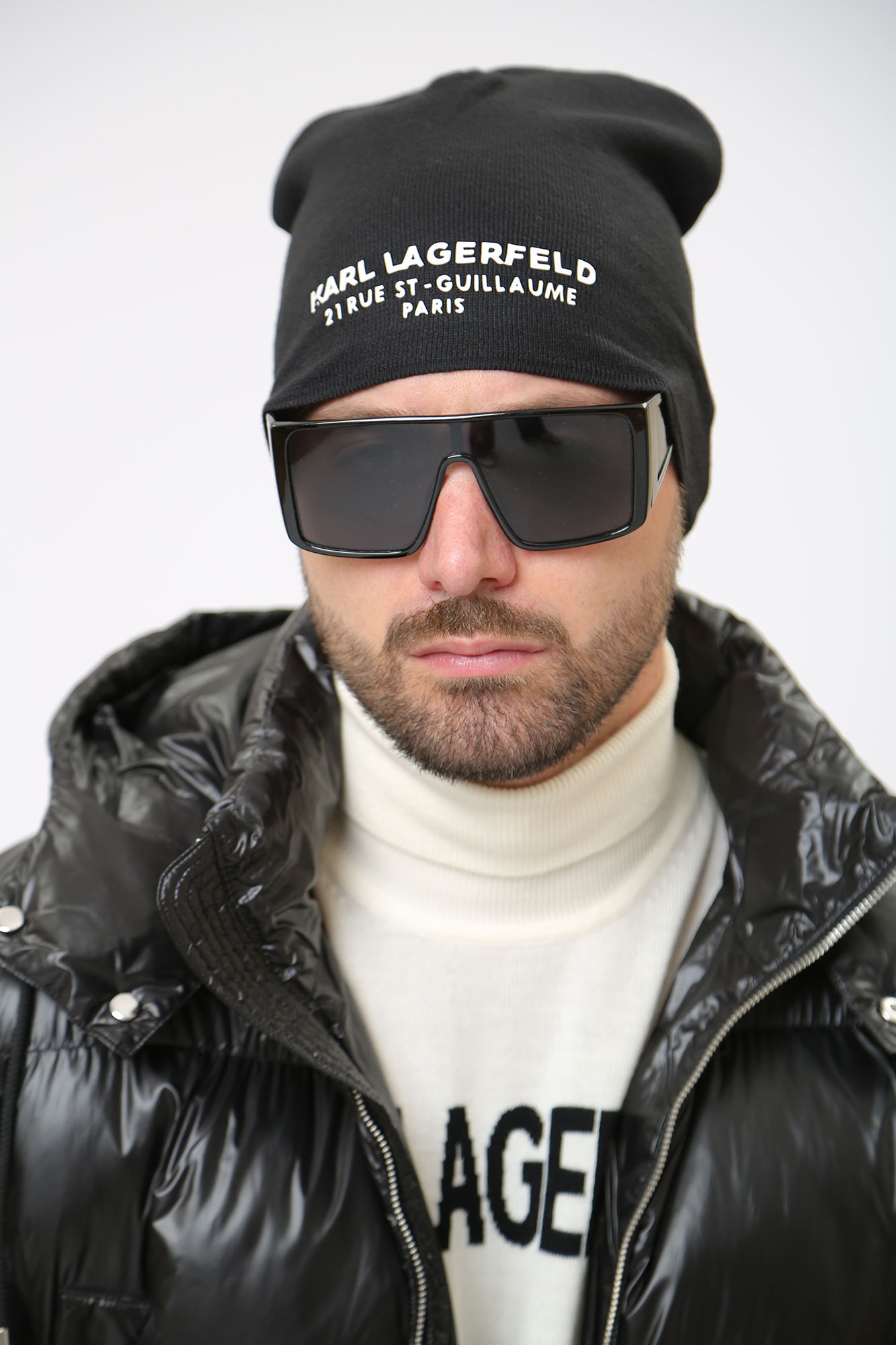 534326_805601 Шапка Karl Lagerfeld Черный