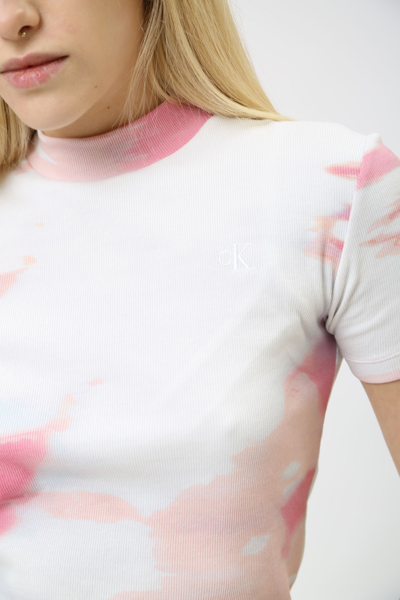 J20J223169 футболка calvin klein jeans 