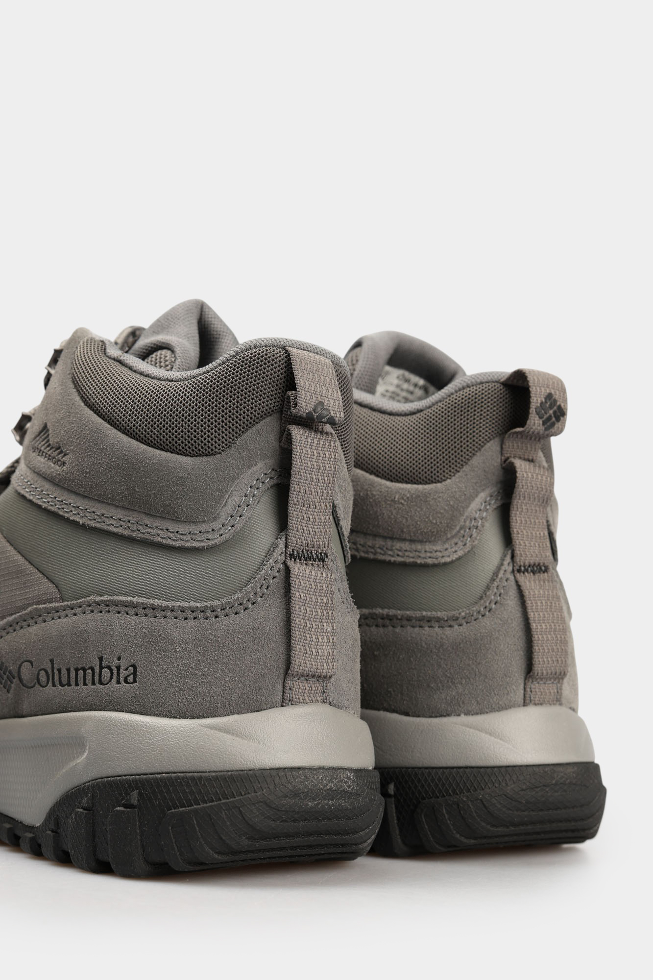 2128821 Ботинки Columbia Серый