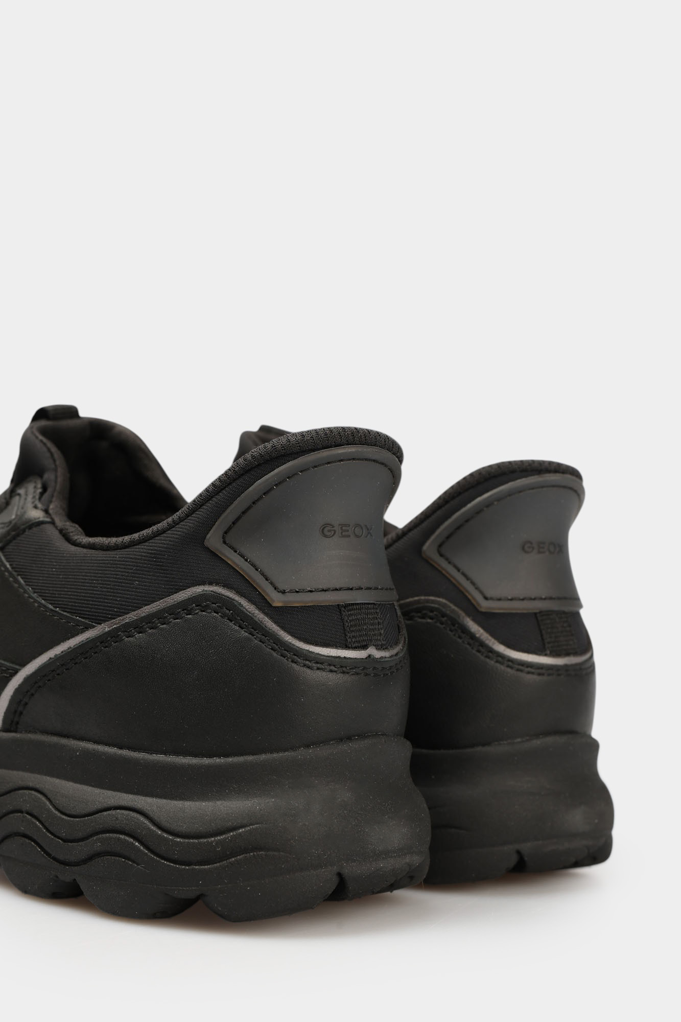 D567MB00085C Кроссовки Geox Черный