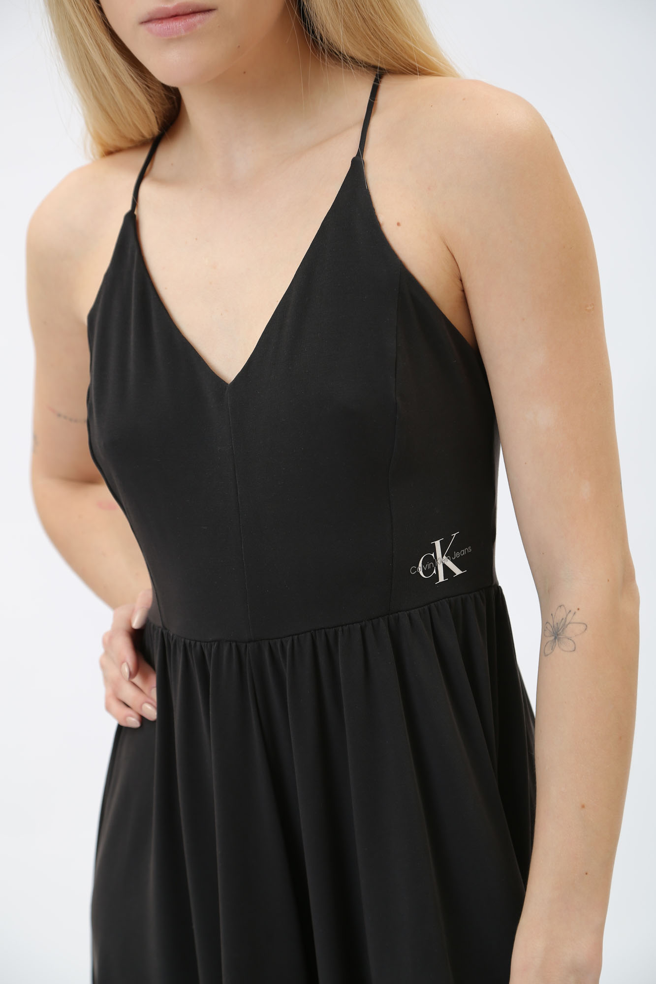 J20J223315 платье calvin klein jeans 