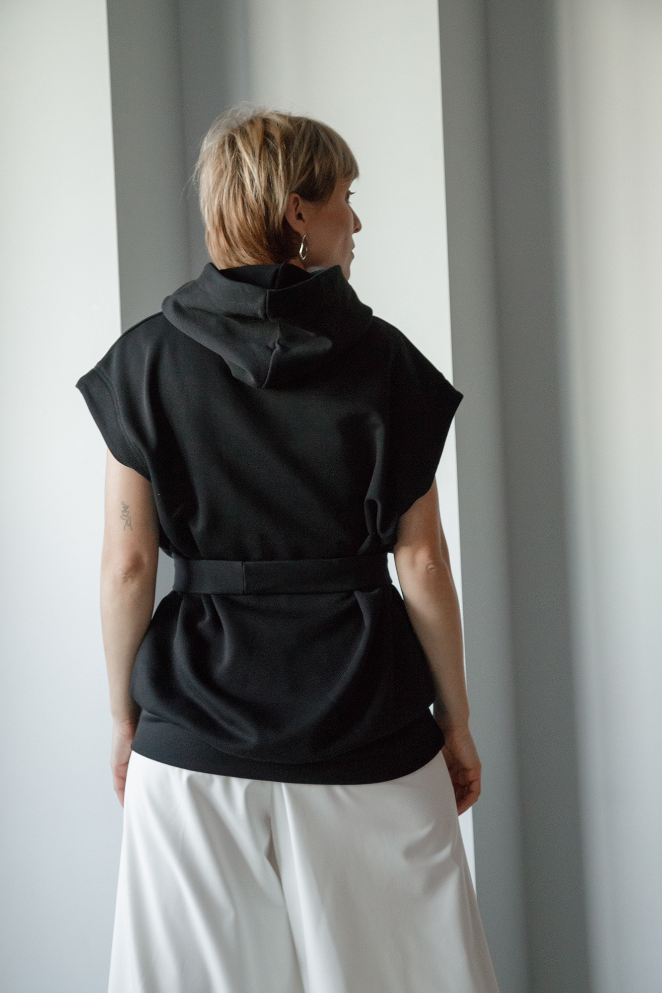 W-212-20-3282 худи the hills 