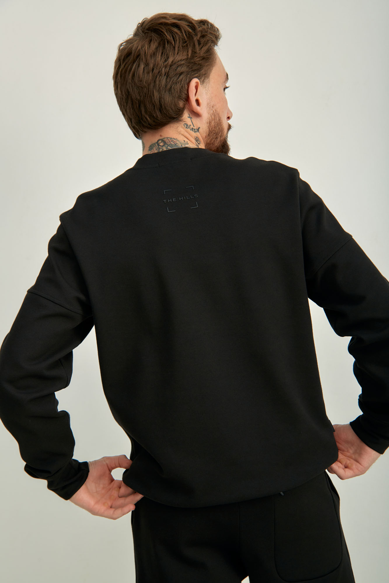 M-241-P-25-1006 Свитшот The Hills Черный