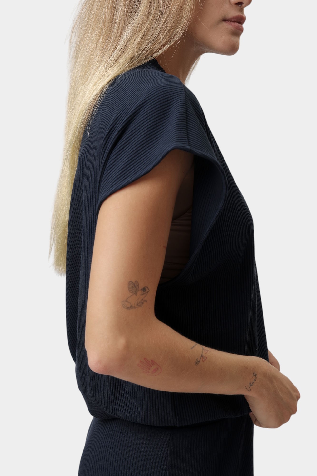 7W000348_AF12654 кроп-топ ea7 