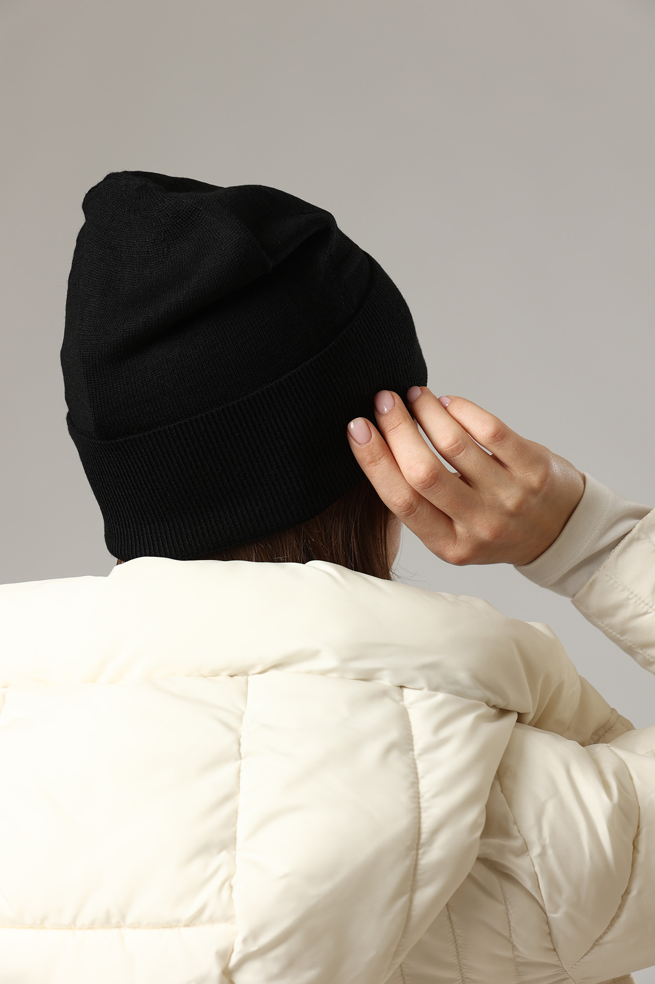 944650_2F350 Шапка Armani Exchange Черный