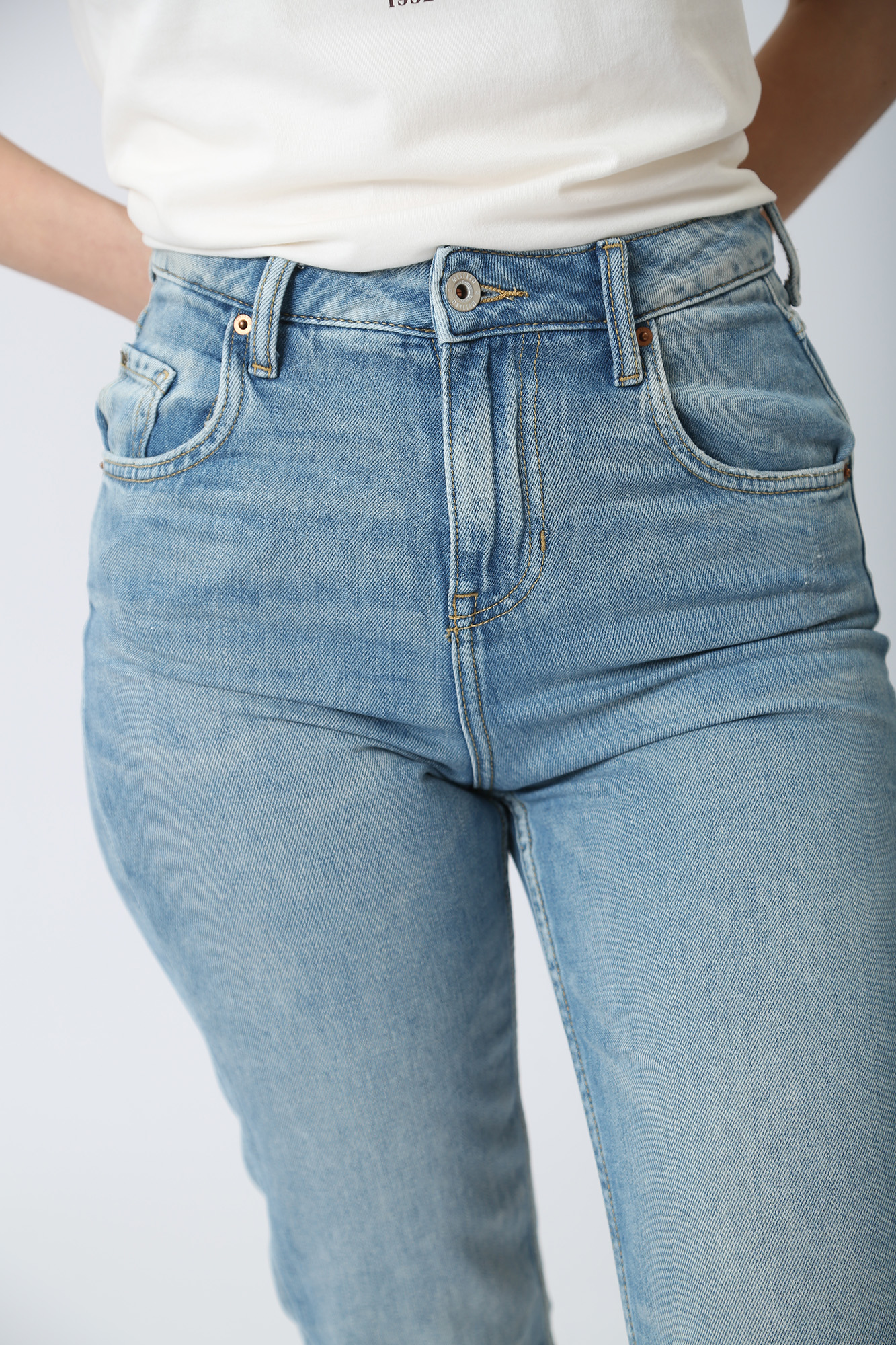 1012530-5000 джинсы 'moms ' mustang