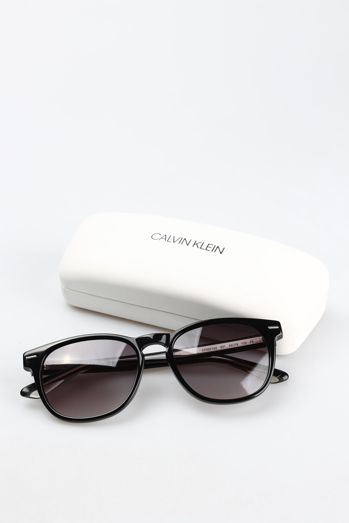 CKL-222515531 Очки солнцезащитные Calvin Klein Черный
