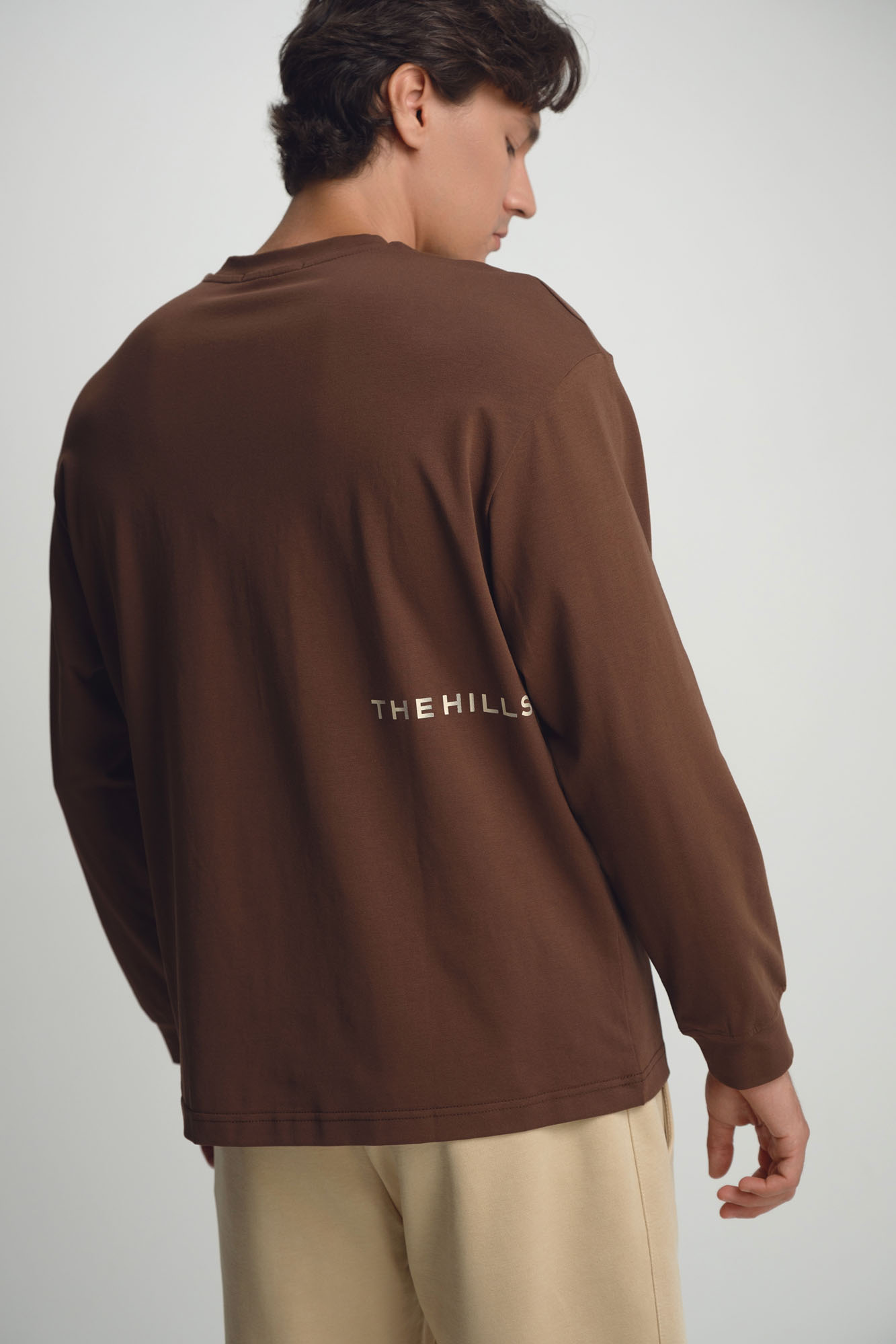 M-252-P-22-0704 Лонгслив The Hills Коричневый