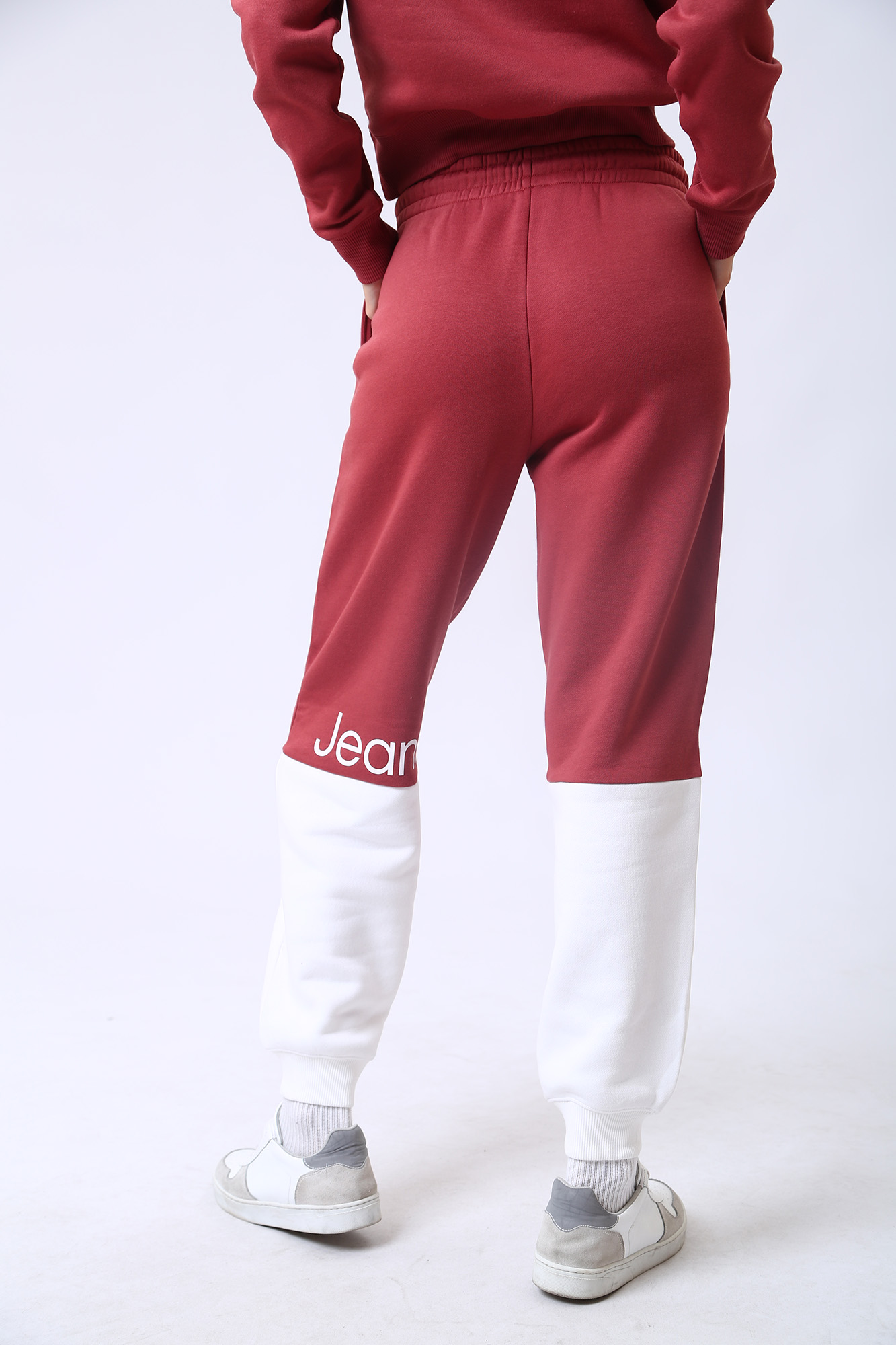 J20J218977 брюки спортивные calvin klein jeans