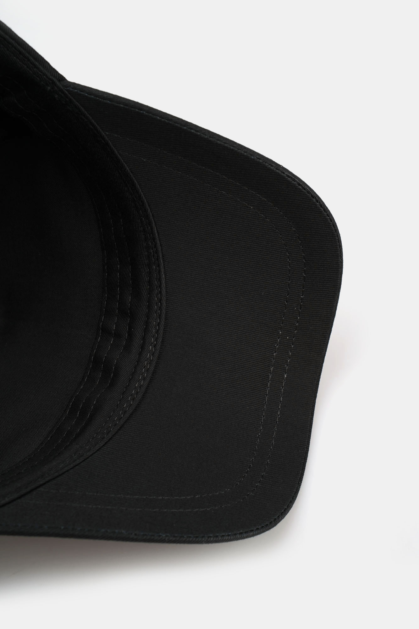 XM000811_AF13343 Кепка Armani Exchange Черный