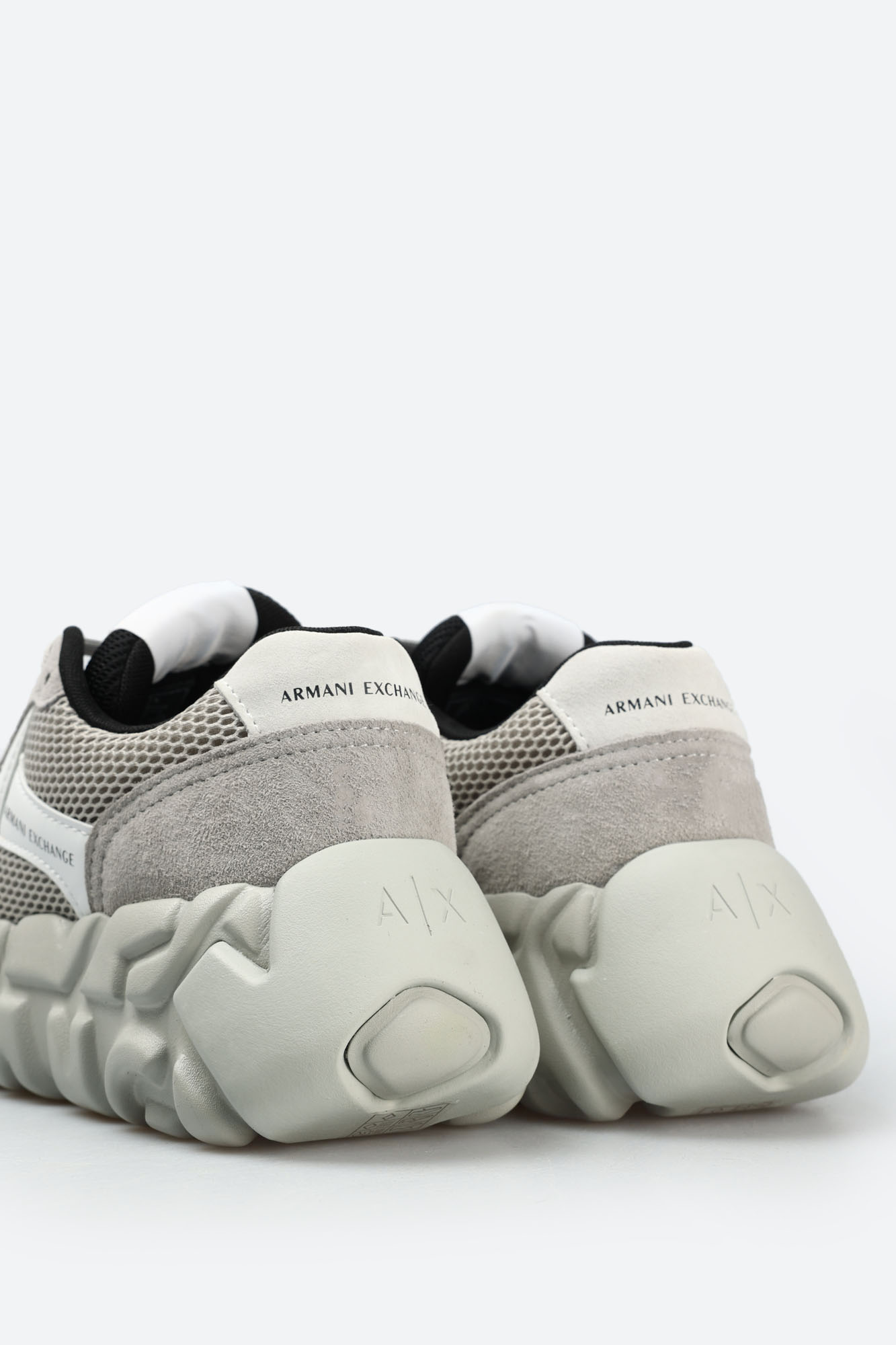 XUX211_XV816 Кроссовки Armani Exchange Серый