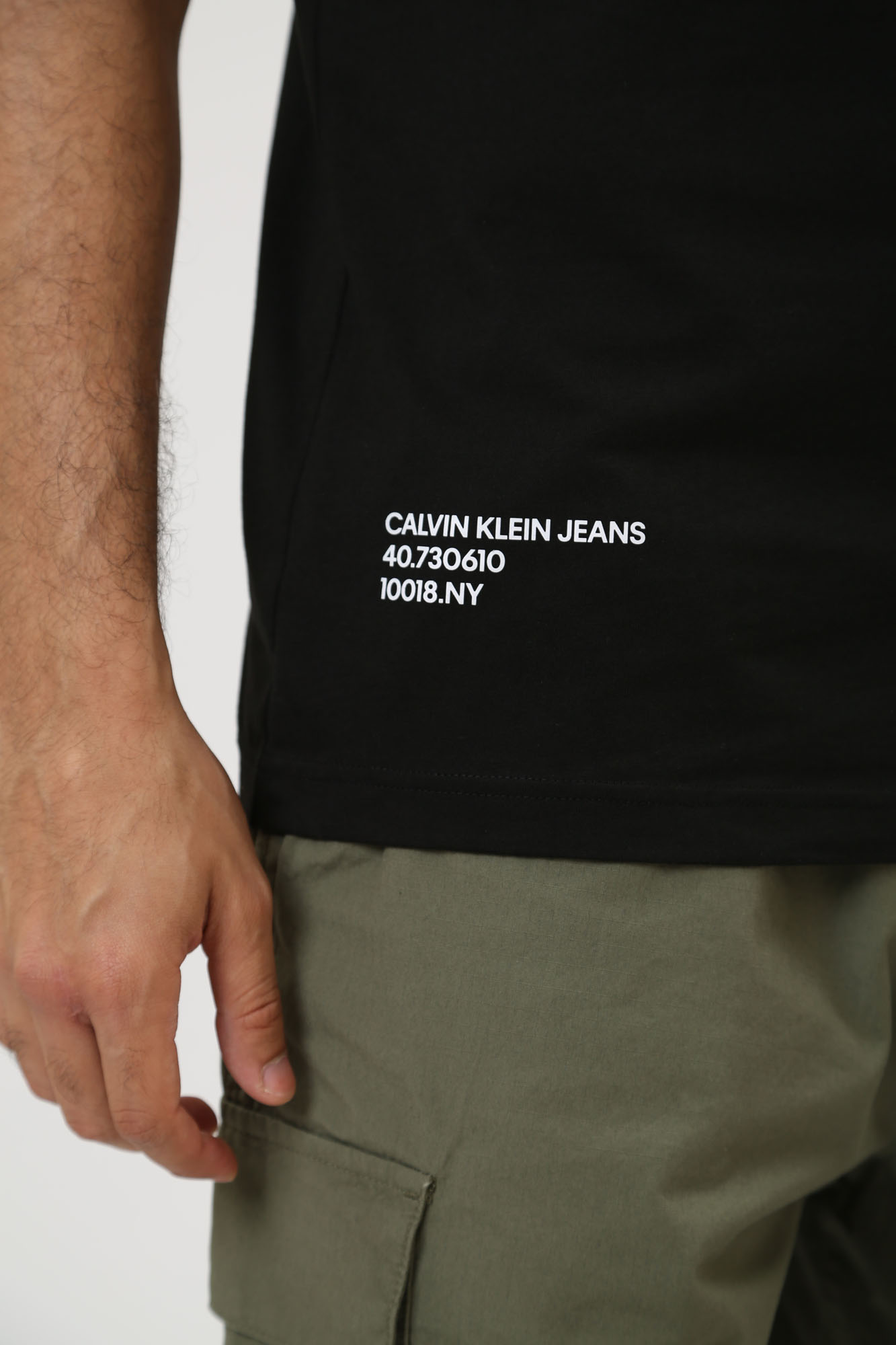 J30J325065 Футболка Calvin Klein Jeans Черный