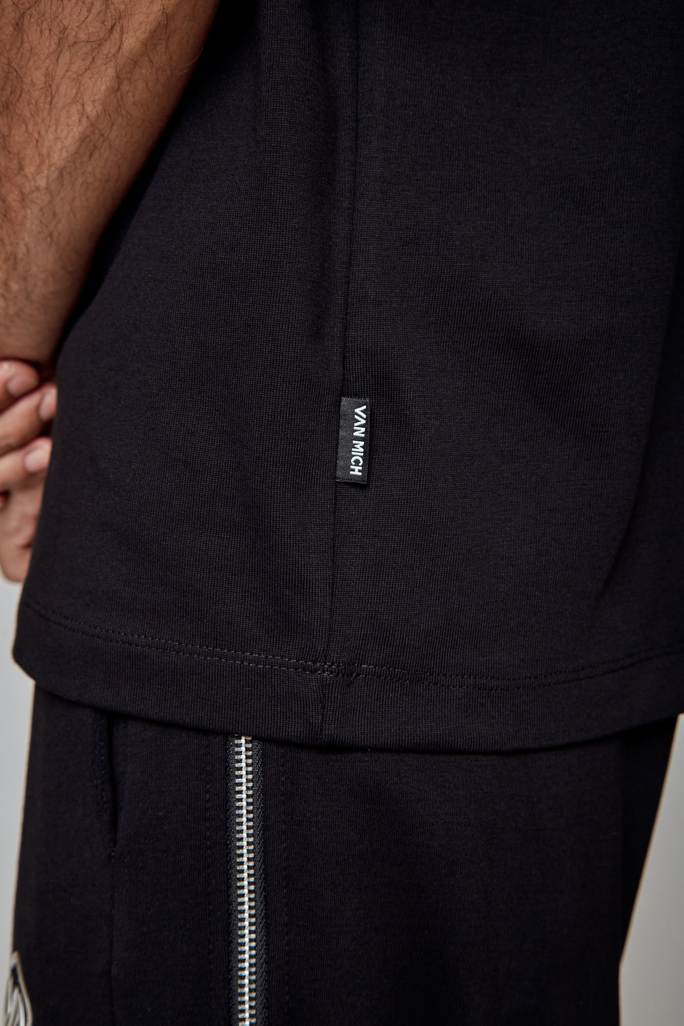 VM-ERK-22-318 Футболка Van Mich Черный