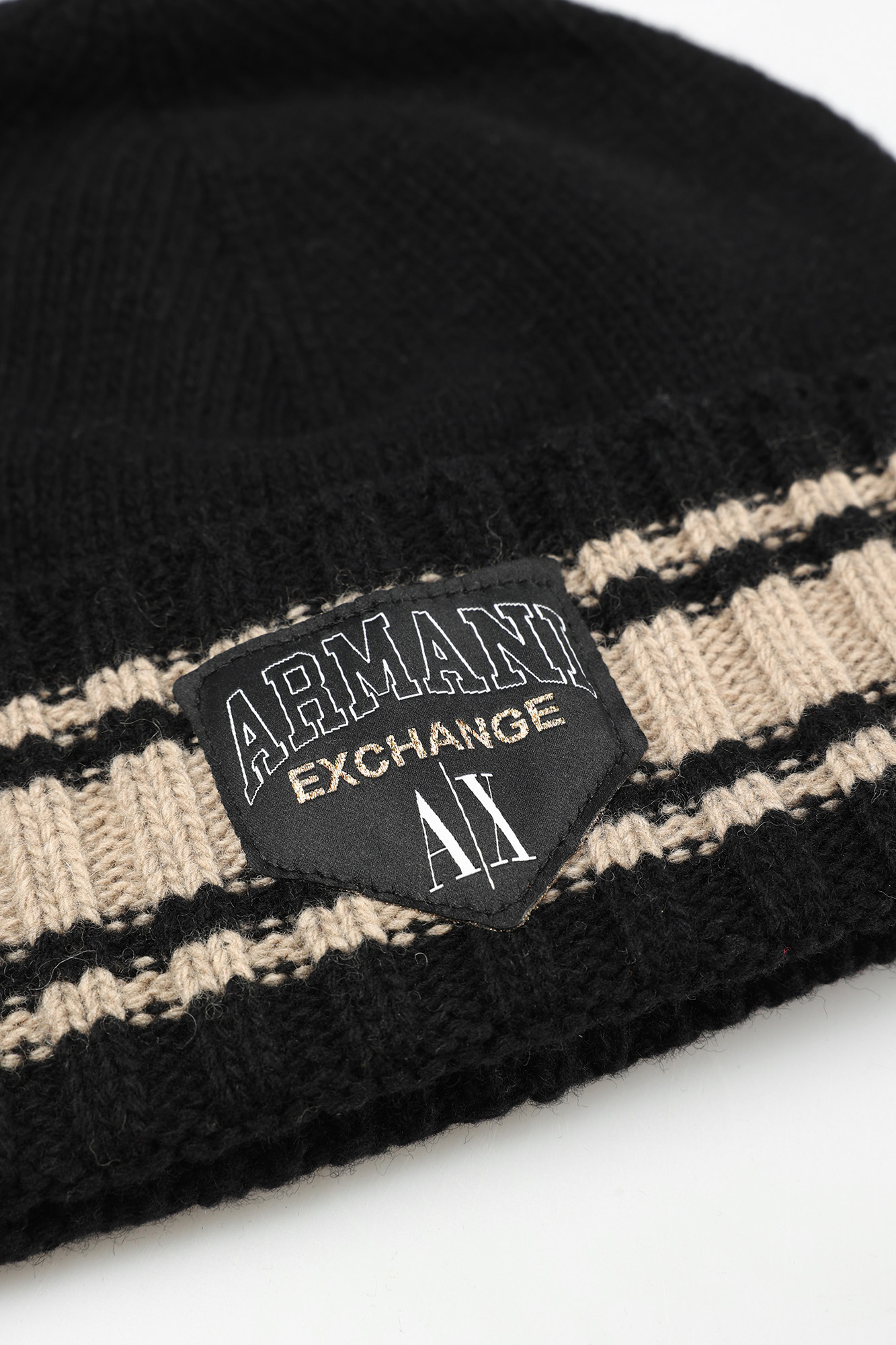 944662_3F305 Шапка Armani Exchange Черный
