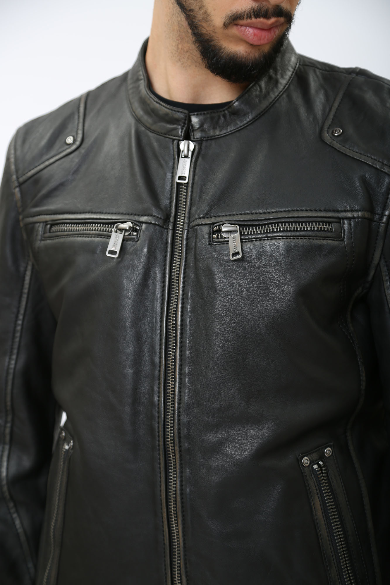 MU-M241-134 Куртка кожаная Mustang Черный