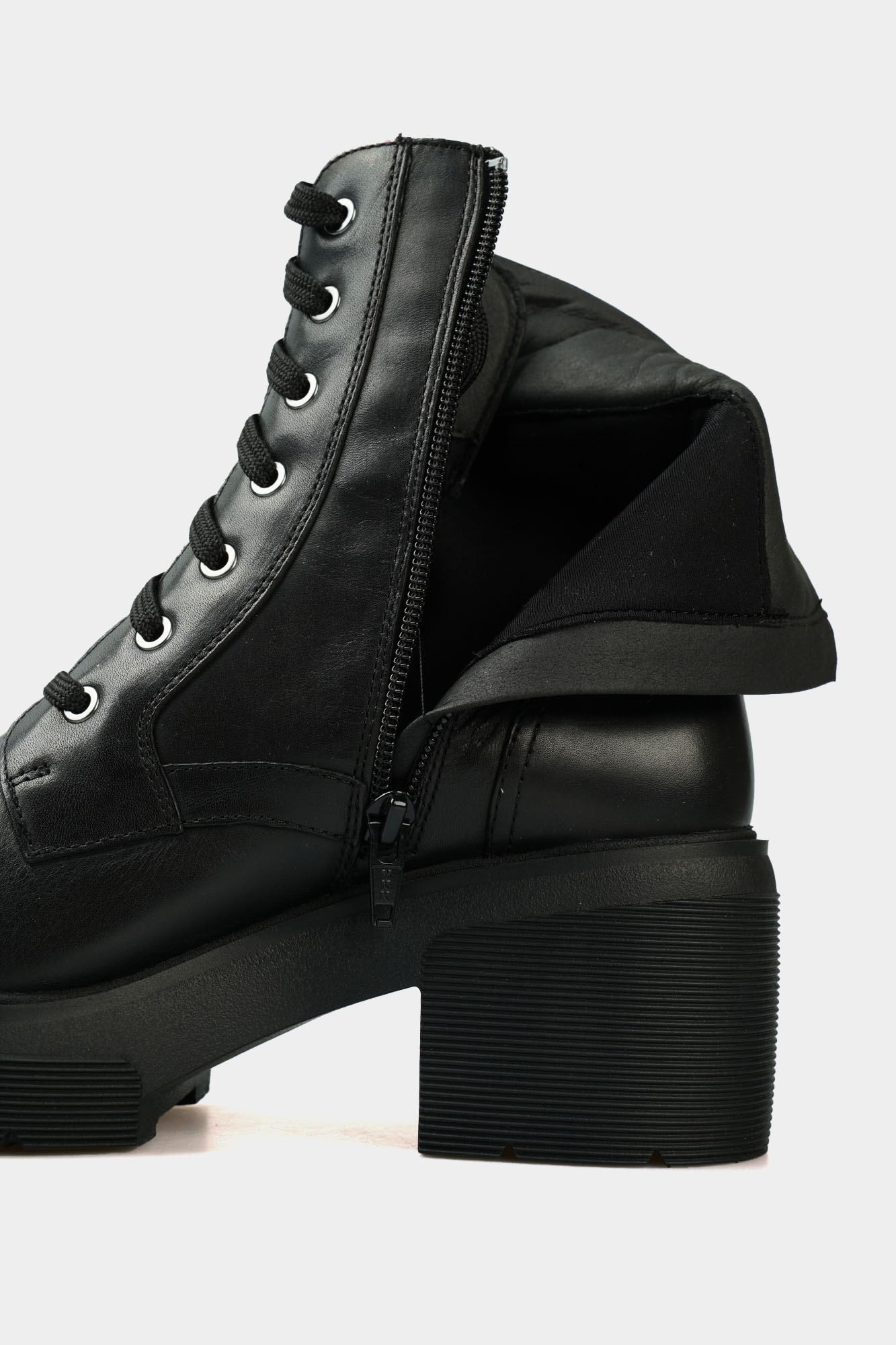 D46WWB043BC Ботинки Geox Черный