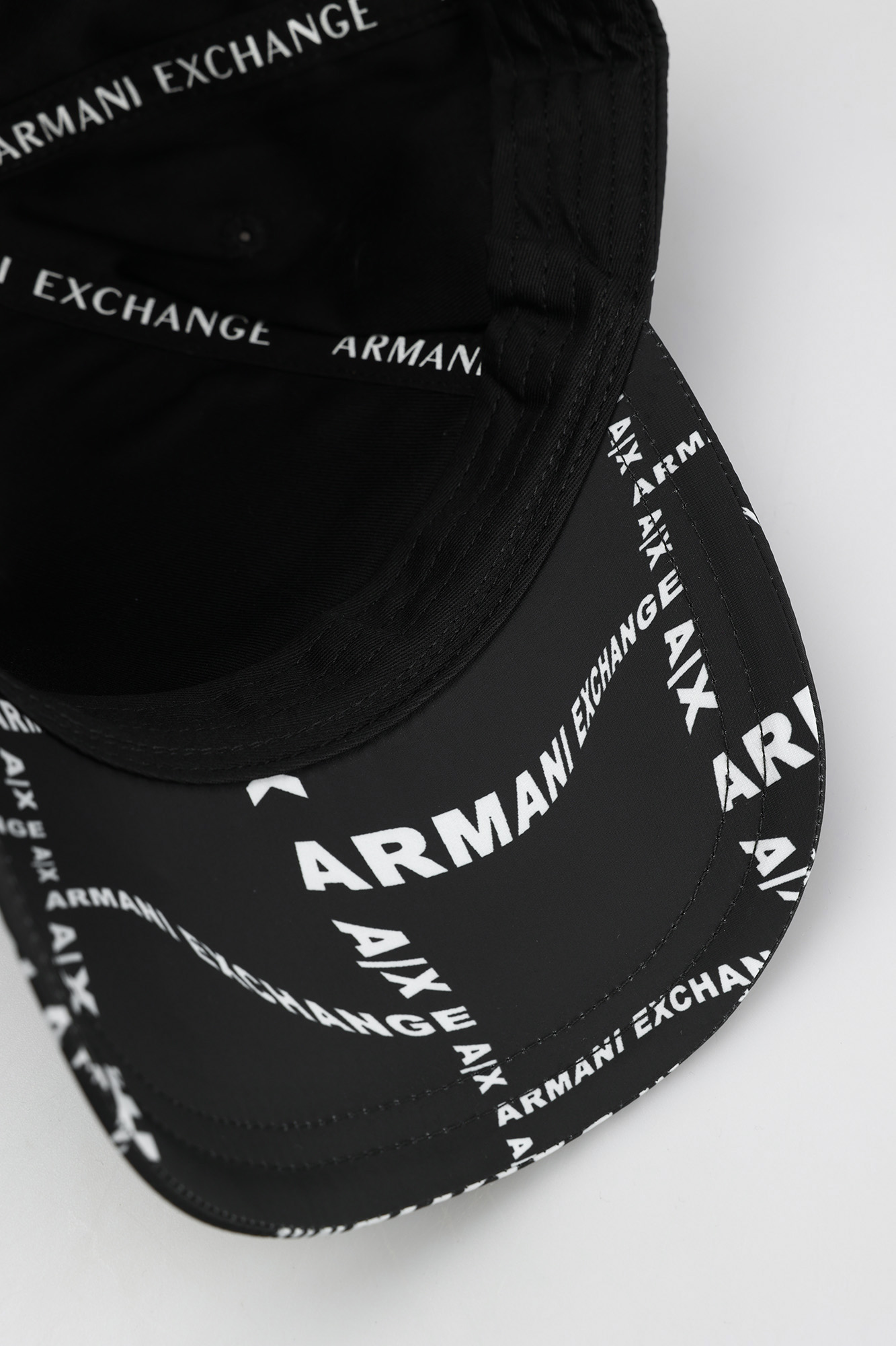 954208_3R101 Кепка Armani Exchange Черный