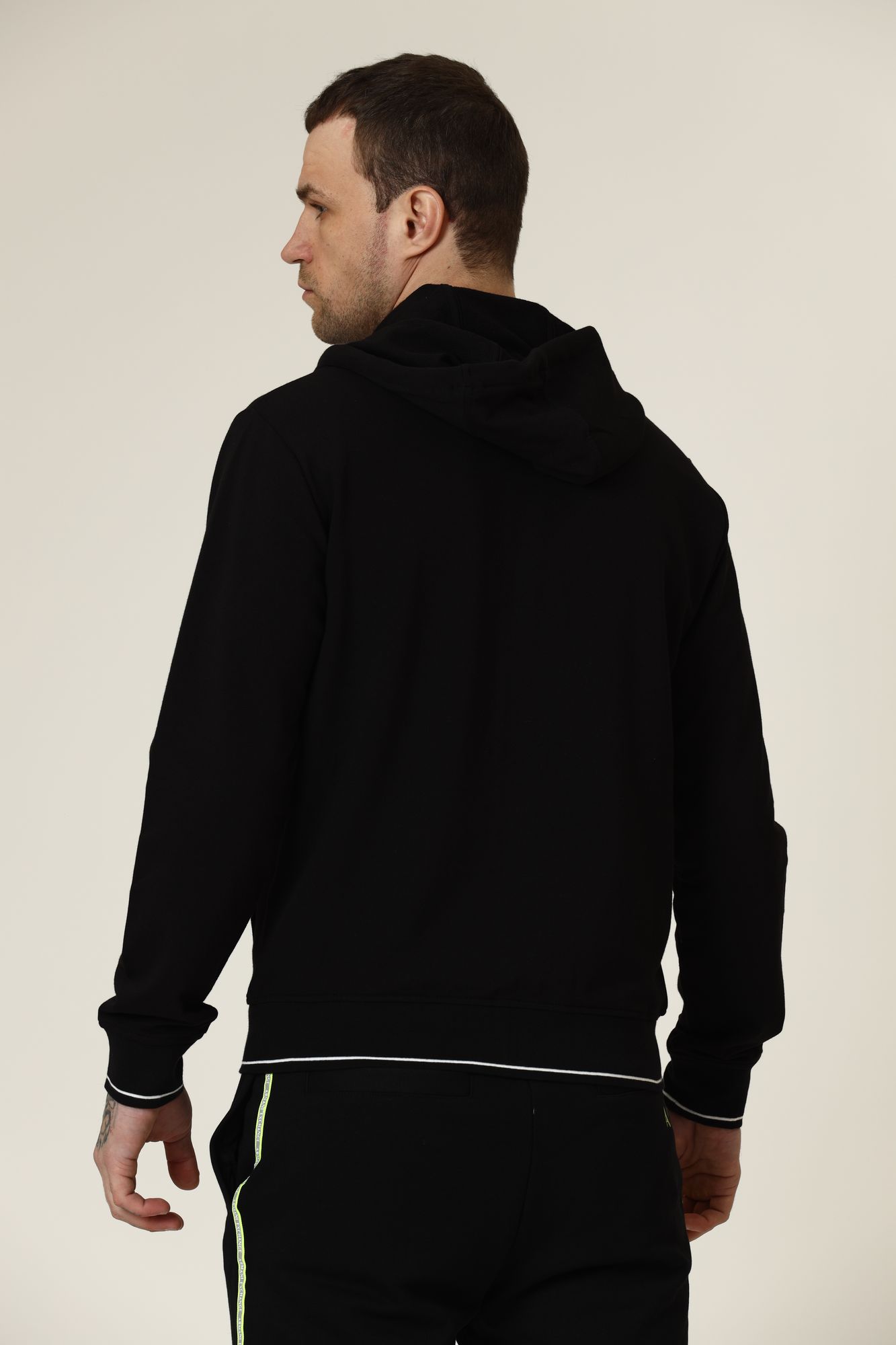 8NZM82_ZJH3Z Толстовка Armani Exchange Черный