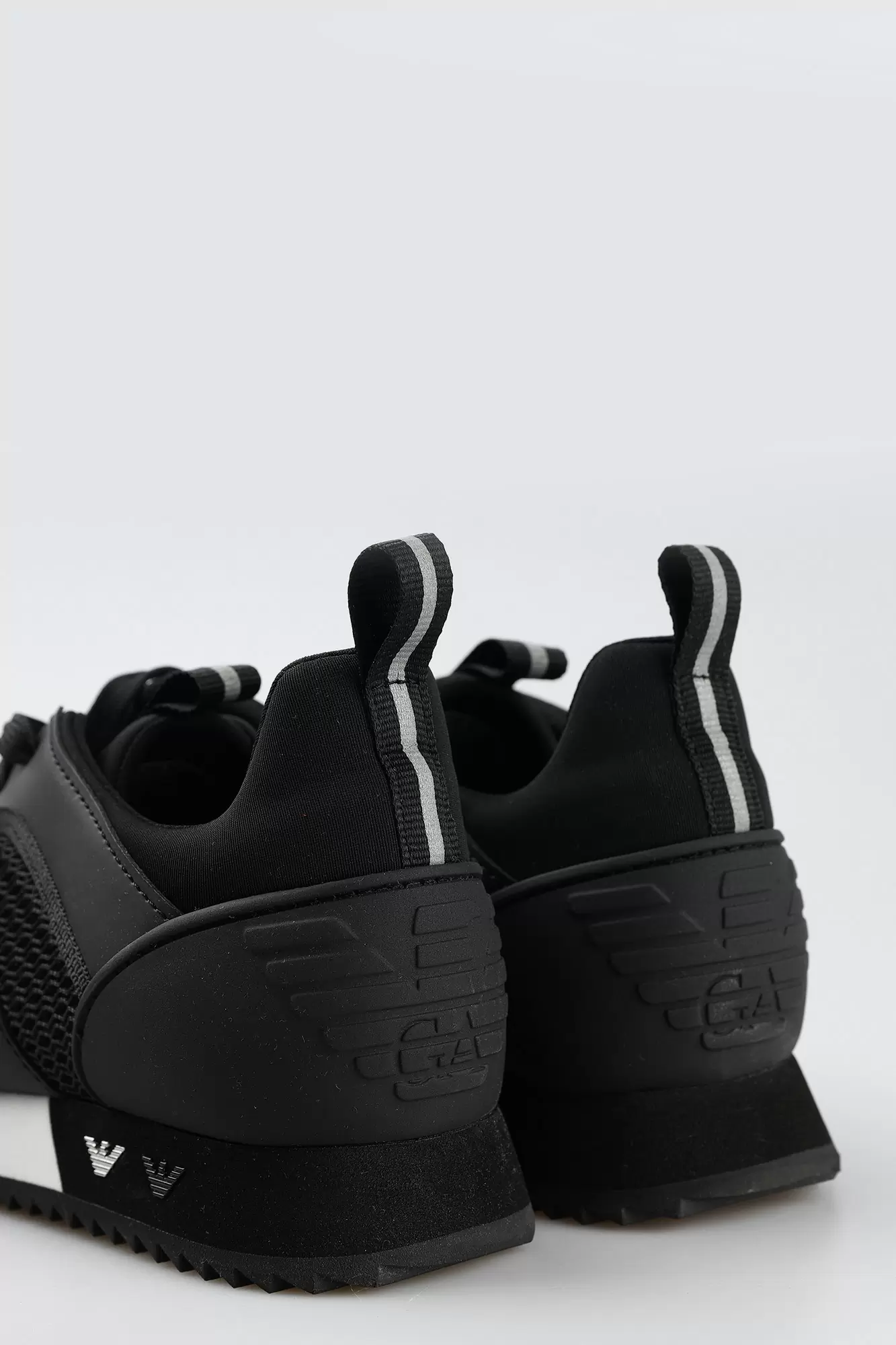 X8X027_XK050_A120_BLACK+WHITE Кроссовки EA7 Черный