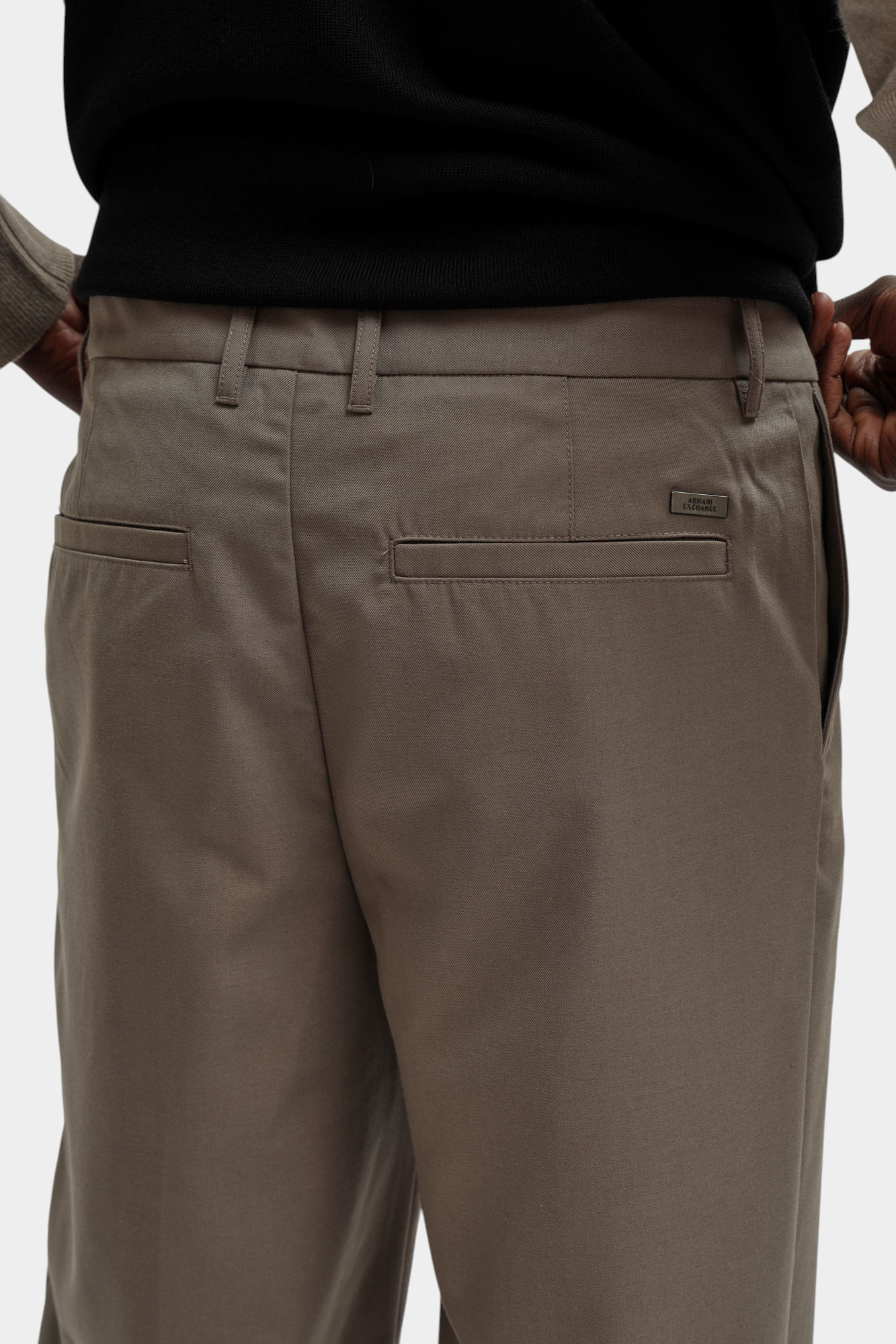 XM001816_AF21302 Брюки Armani Exchange Коричневый