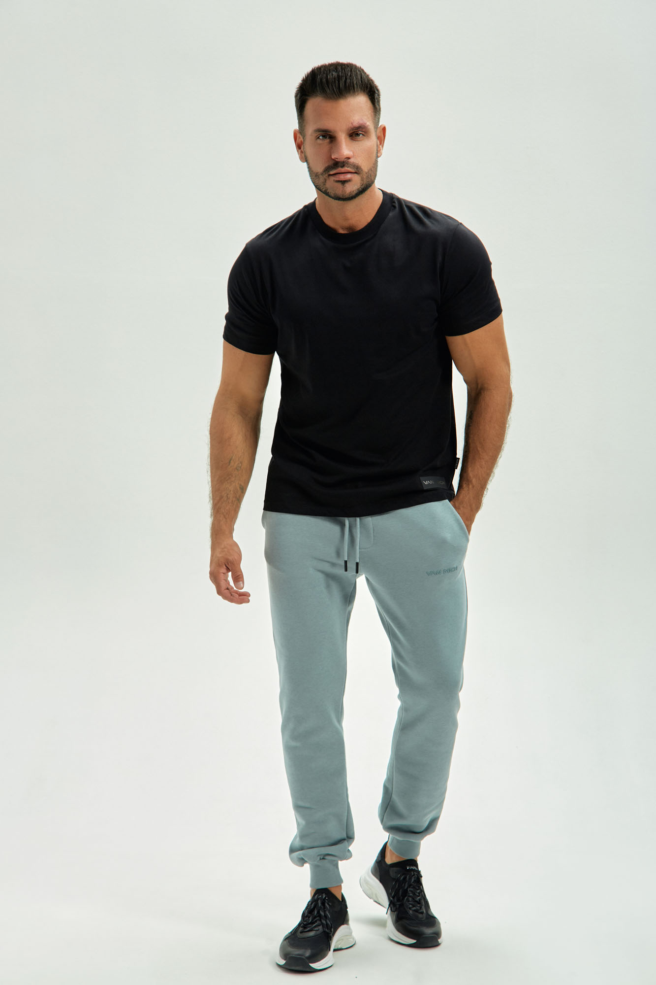 VM-ERK-22-055 Футболка Van Mich Черный