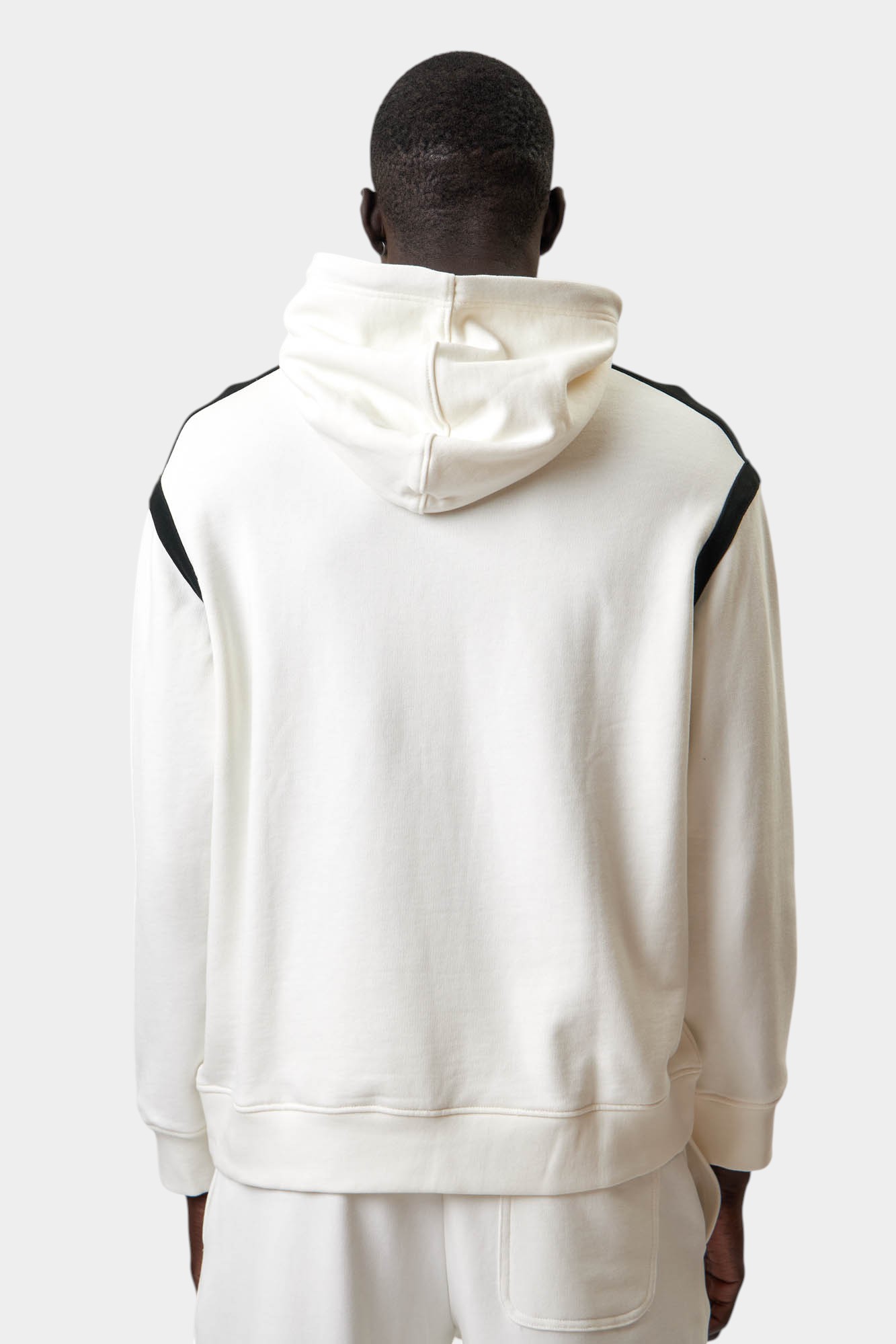 XM000224_AF12656 Худи Armani Exchange Белый