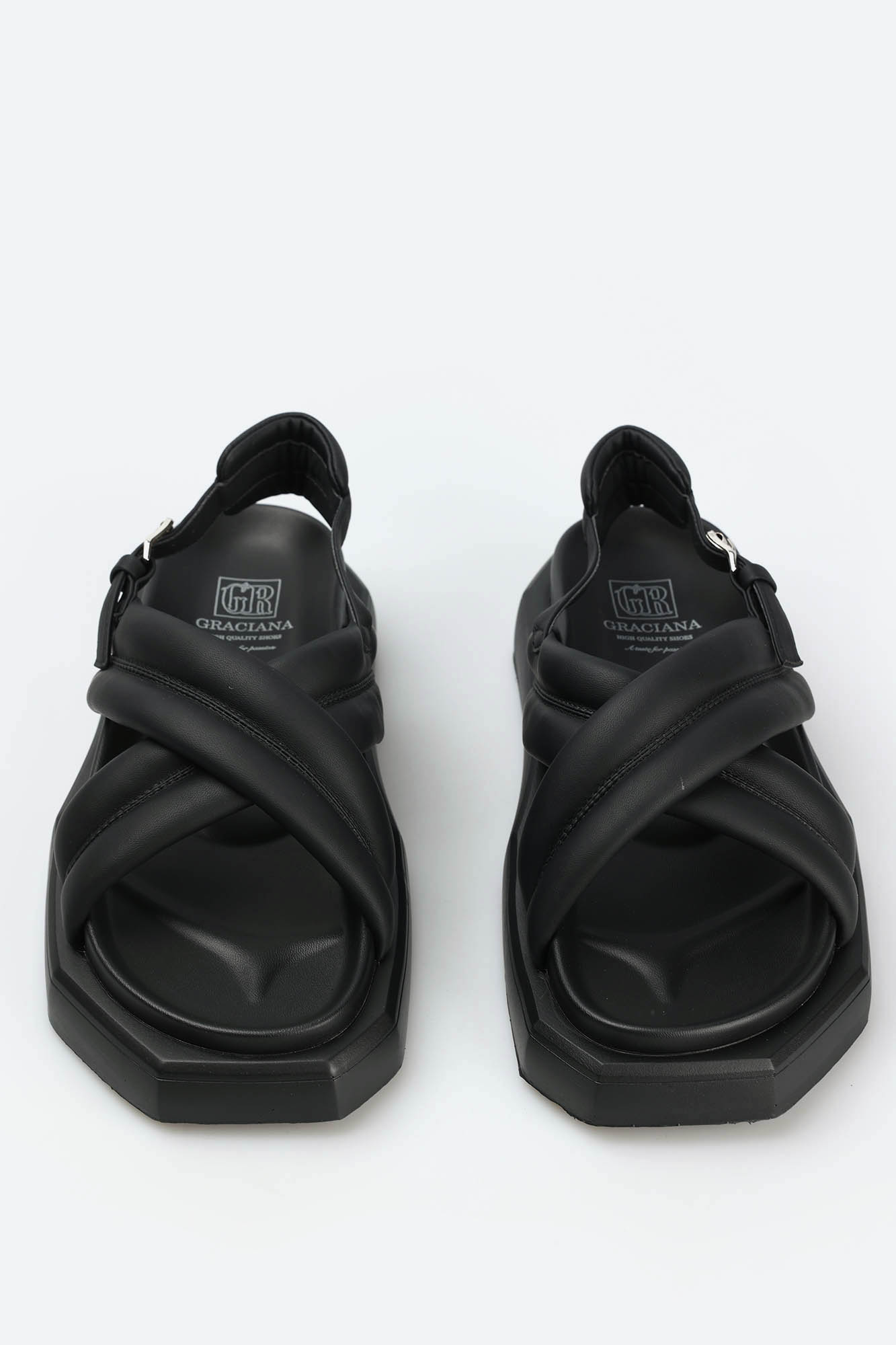 S8-011-5 Сандалии Graciana Черный