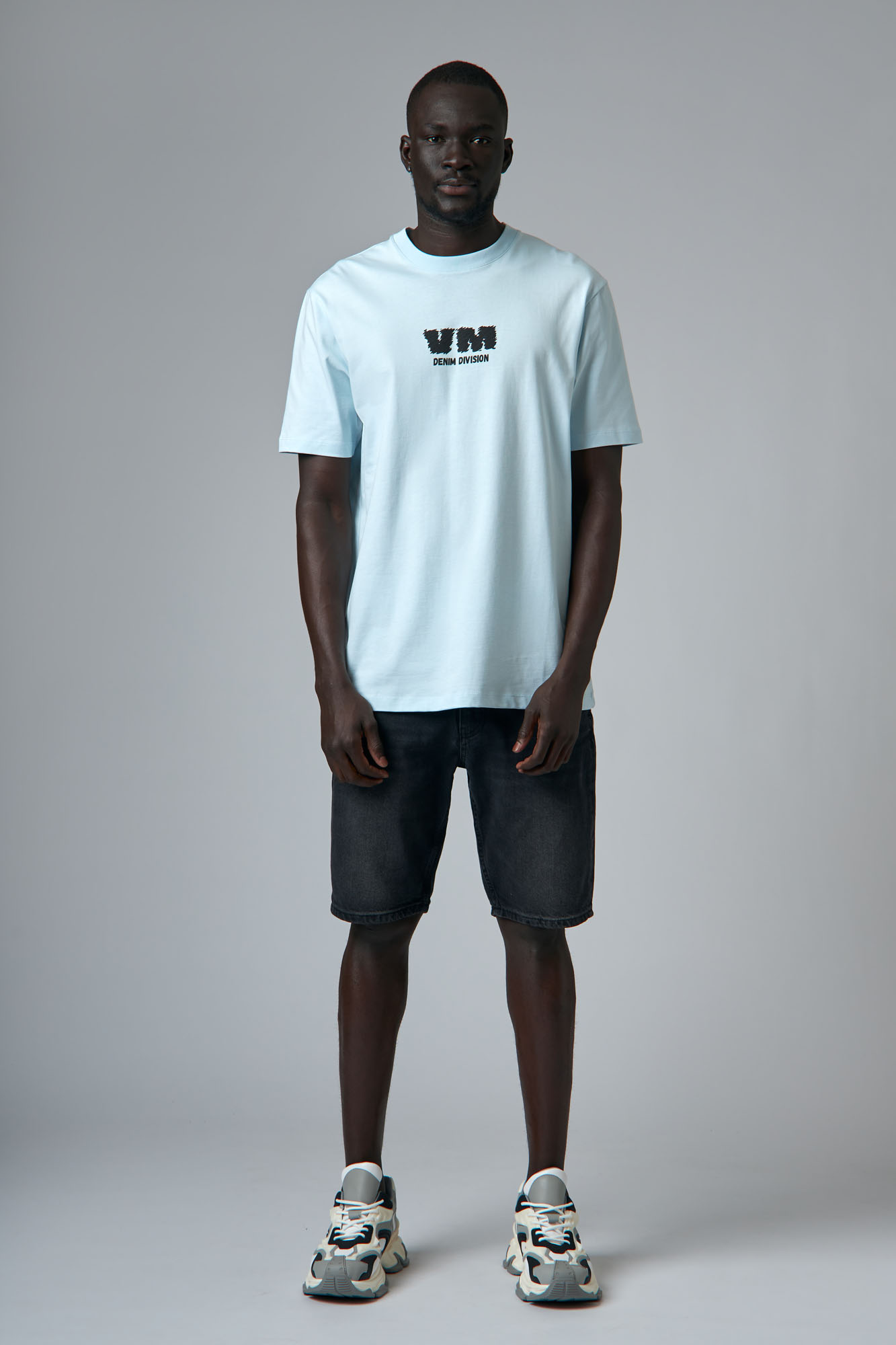 VM-OMA-33-440 Шорты джинсовые Van Mich Черный