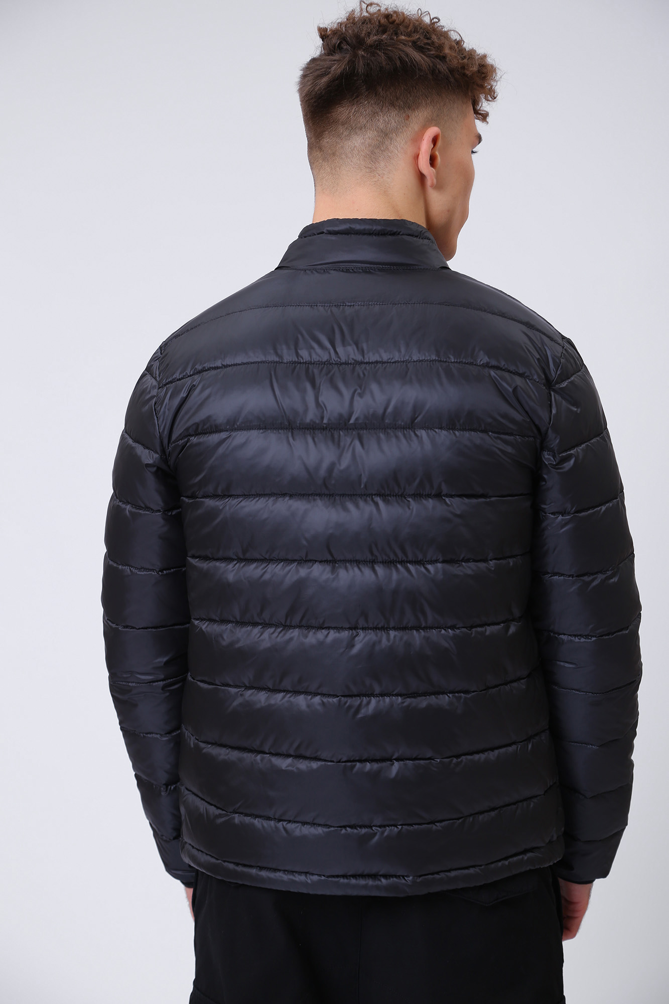 524502_505008 Куртка Karl Lagerfeld Черный