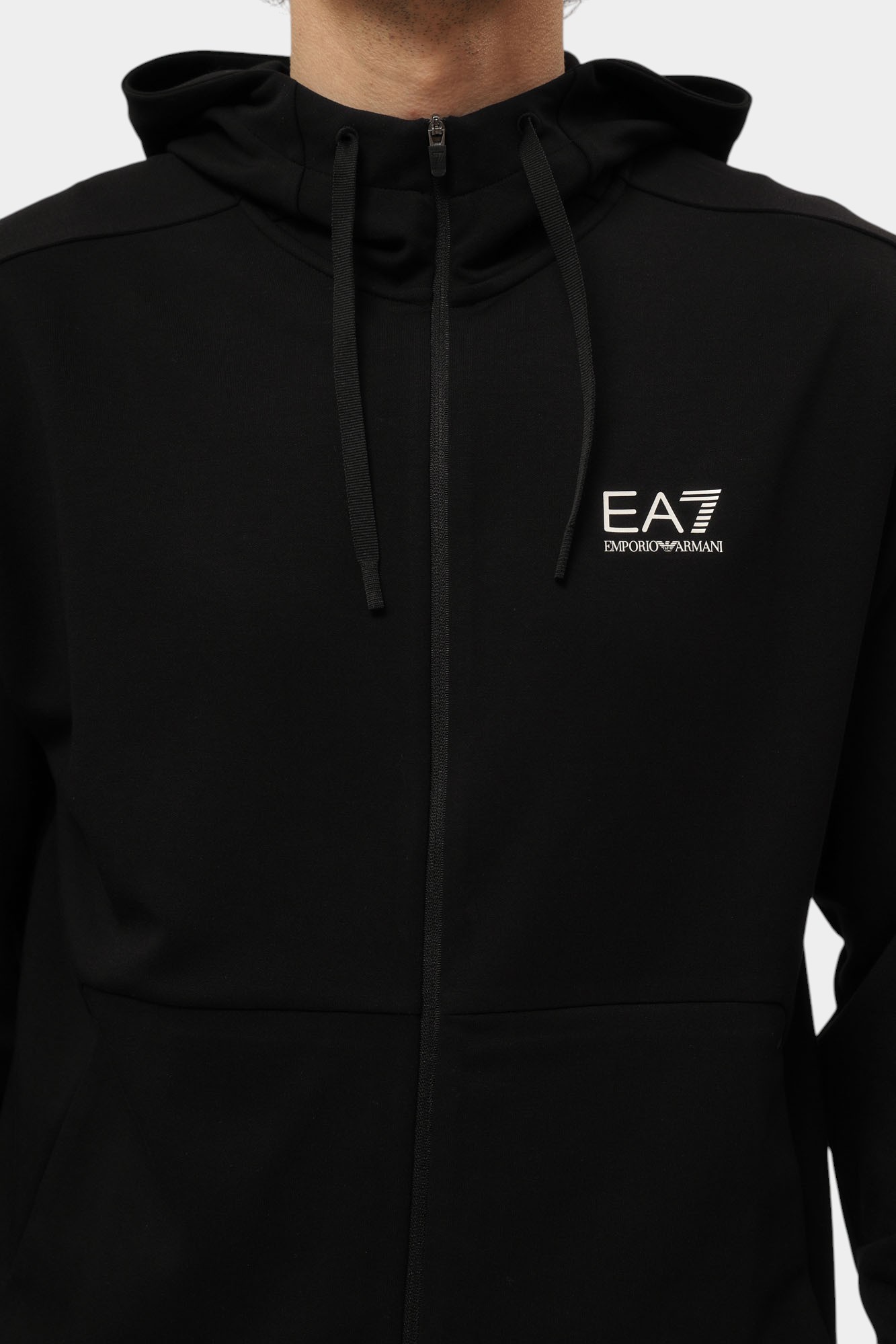 7M000131_AF12501 Костюм спортивный EA7 Черный